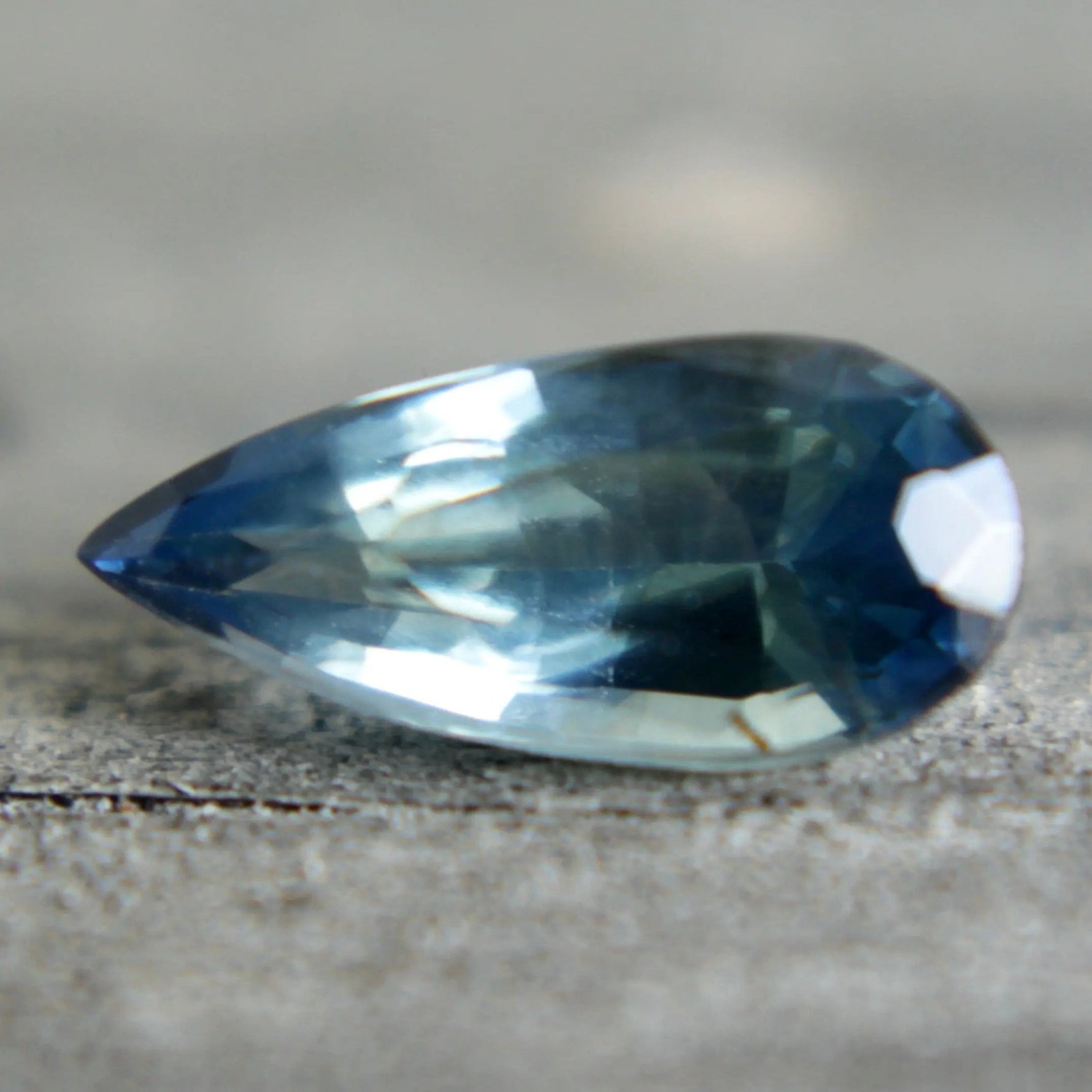 Natural Teal Sapphire - Sapphirepal