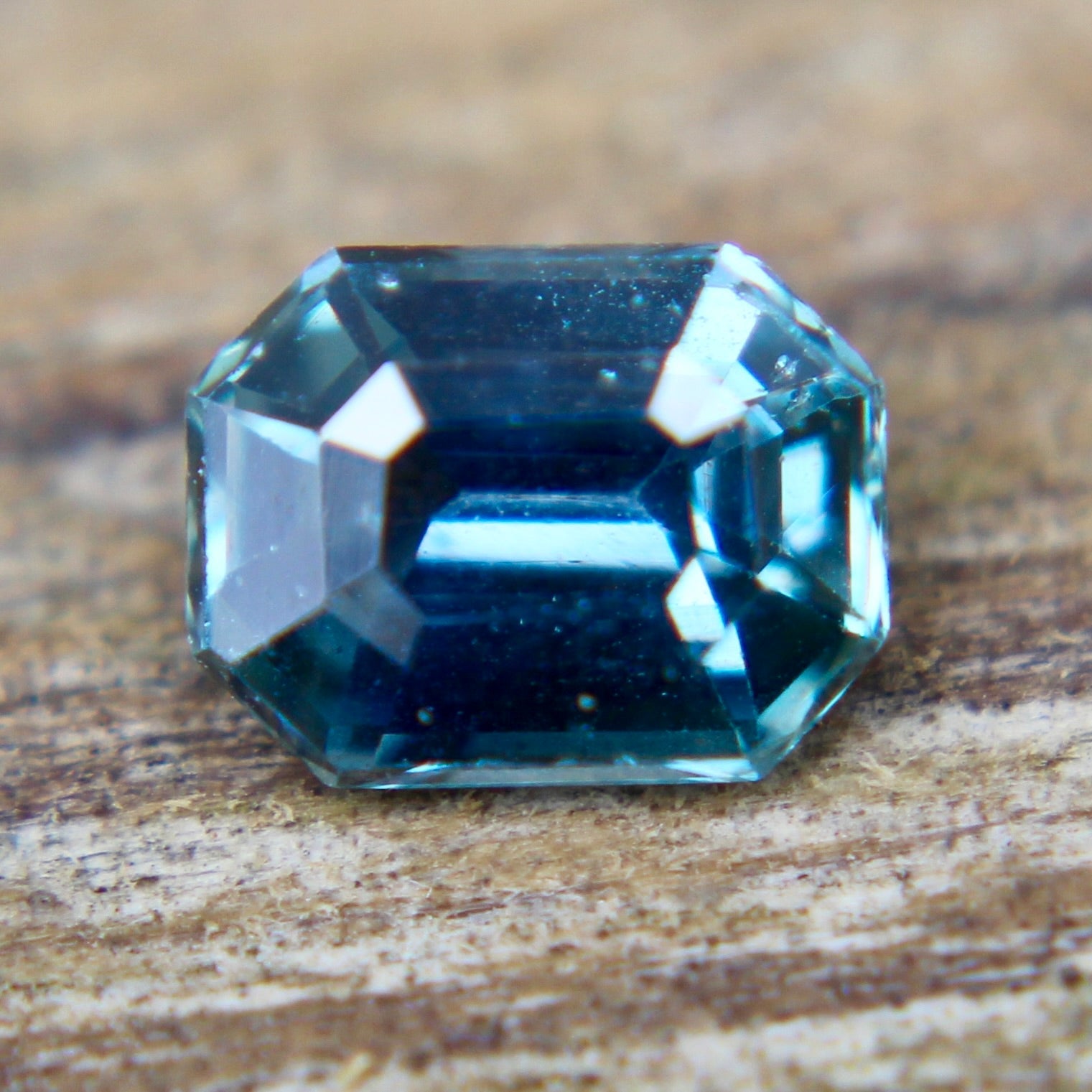 Natural Teal Sapphire - Sapphirepal