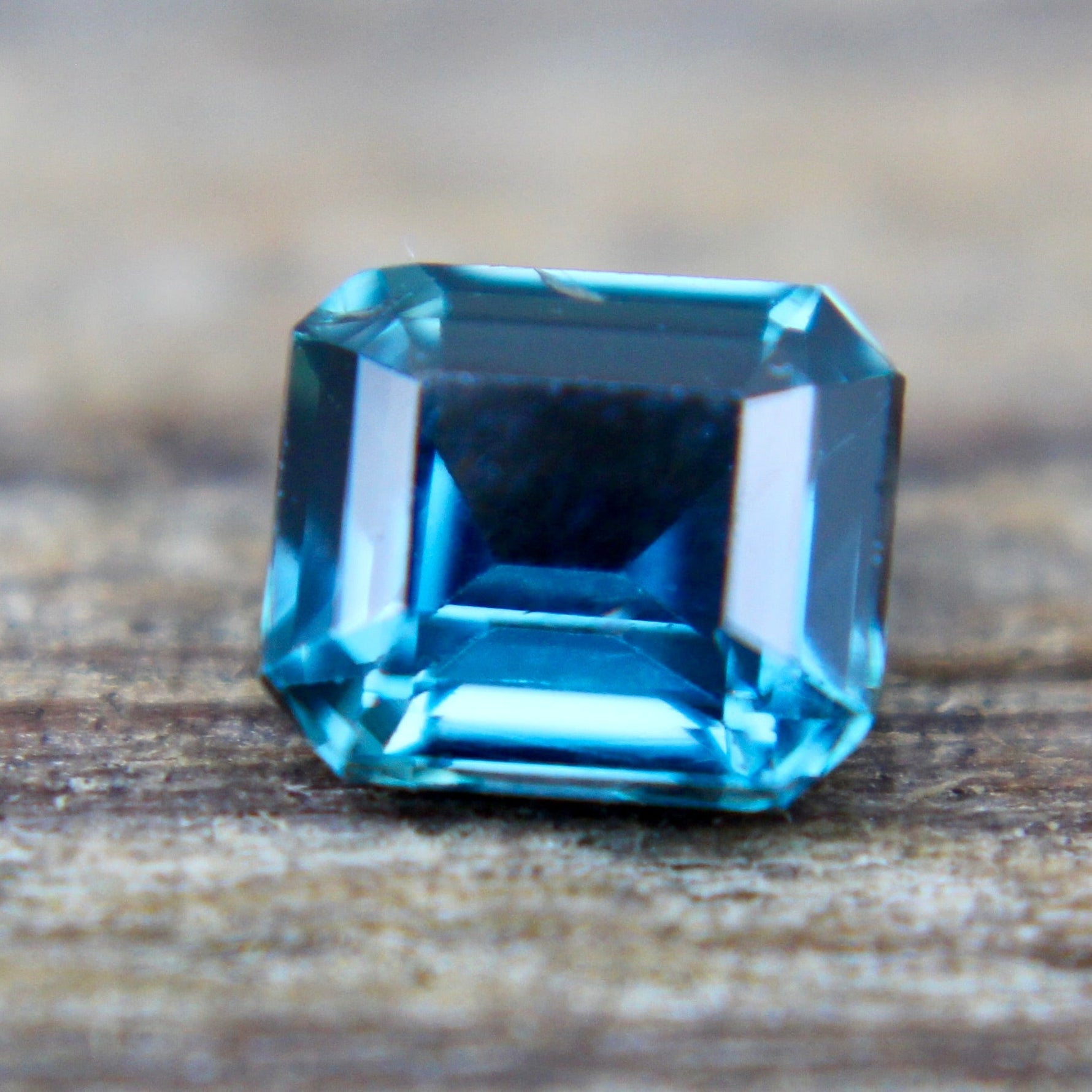 Natural Teal Sapphire - Sapphirepal
