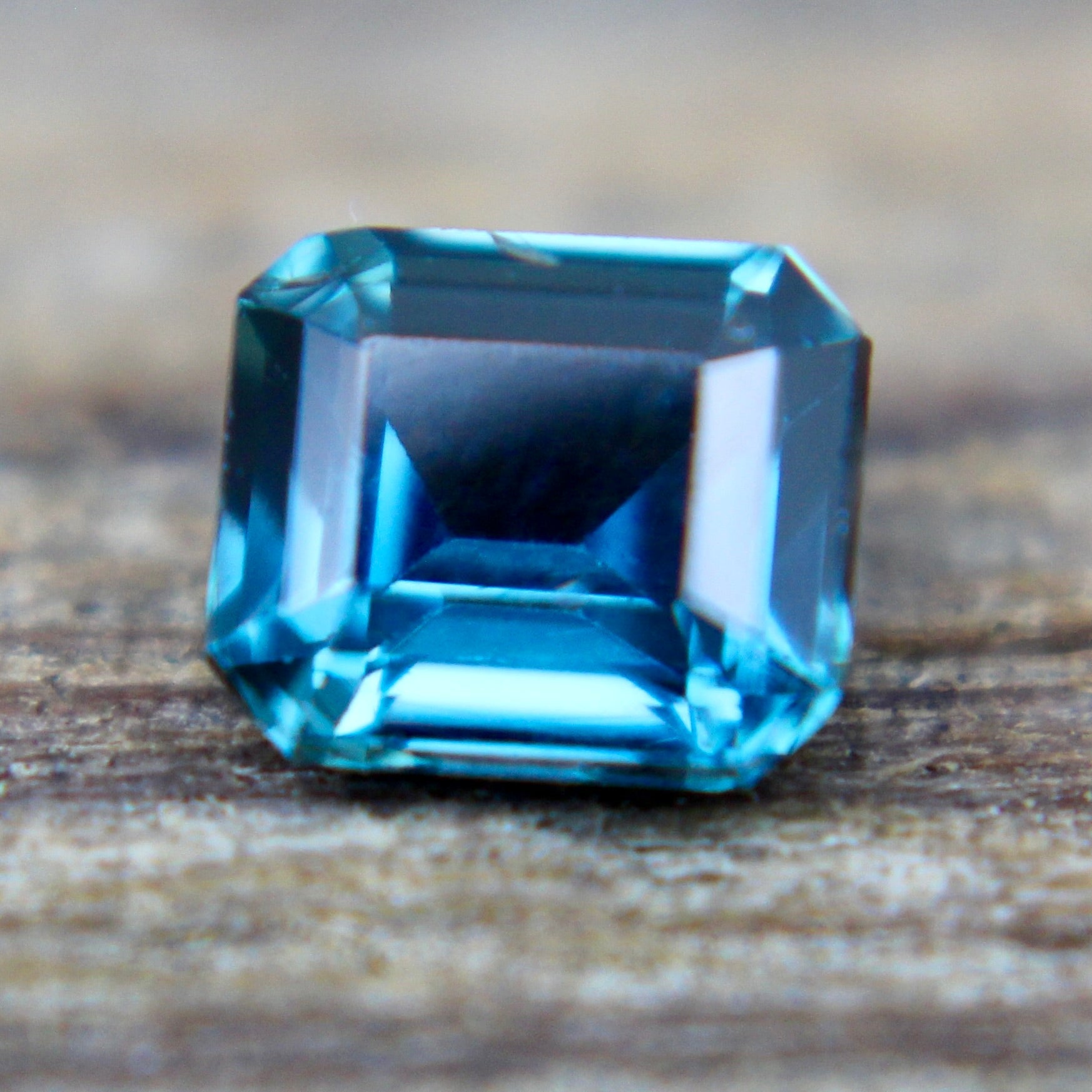 Natural Teal Sapphire - Sapphirepal