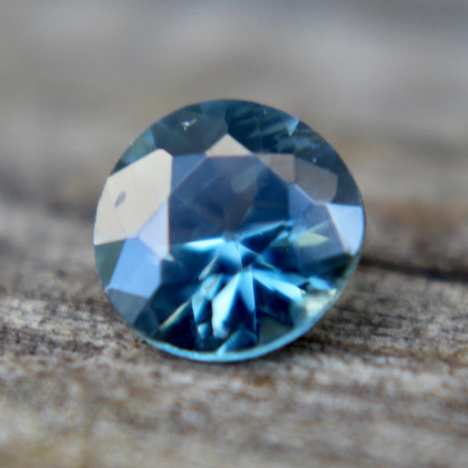 Natural Teal Sapphire - Sapphirepal
