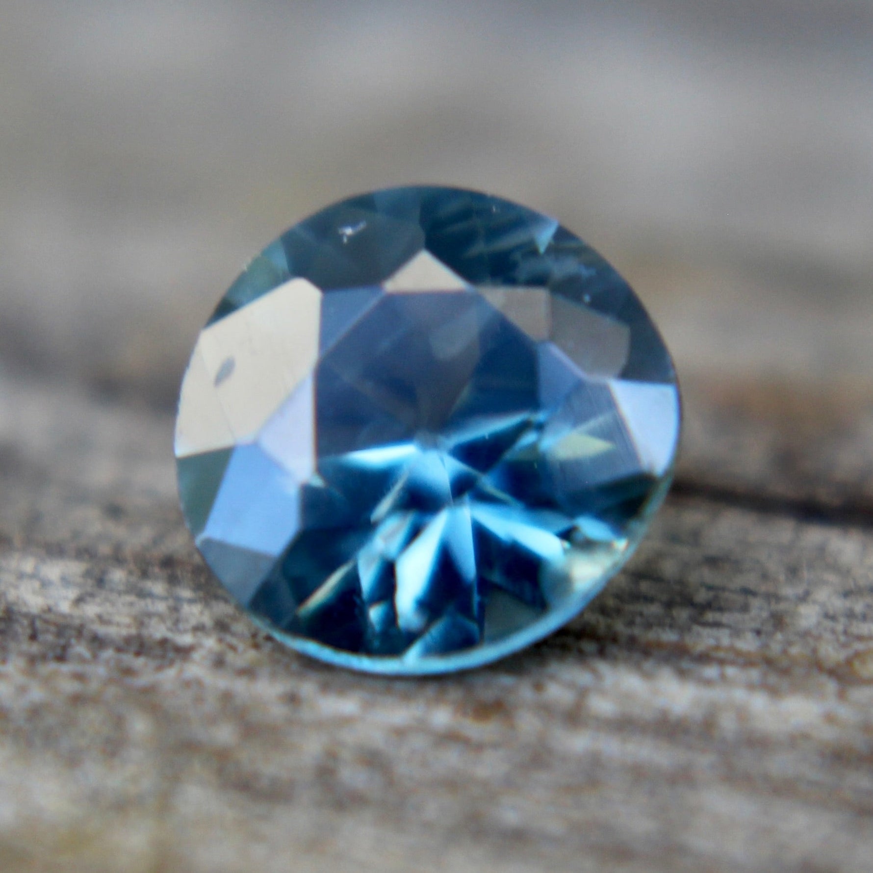 Natural Teal Sapphire - Sapphirepal