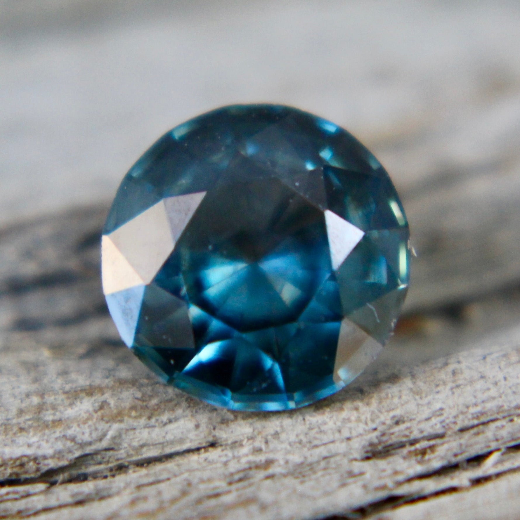 Natural Teal Sapphire - Sapphirepal