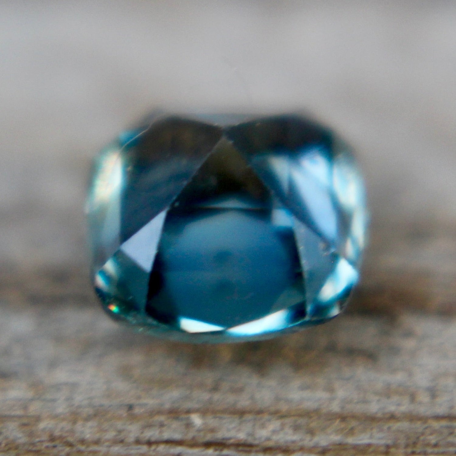 Natural Teal Sapphire - Sapphirepal