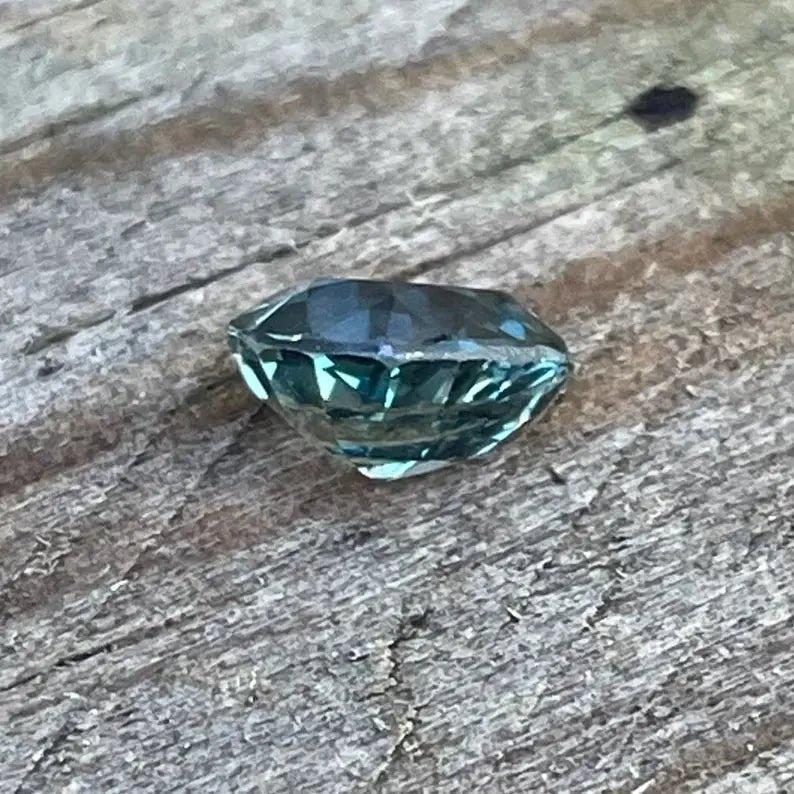 Natural Teal Sapphire - Sapphirepal