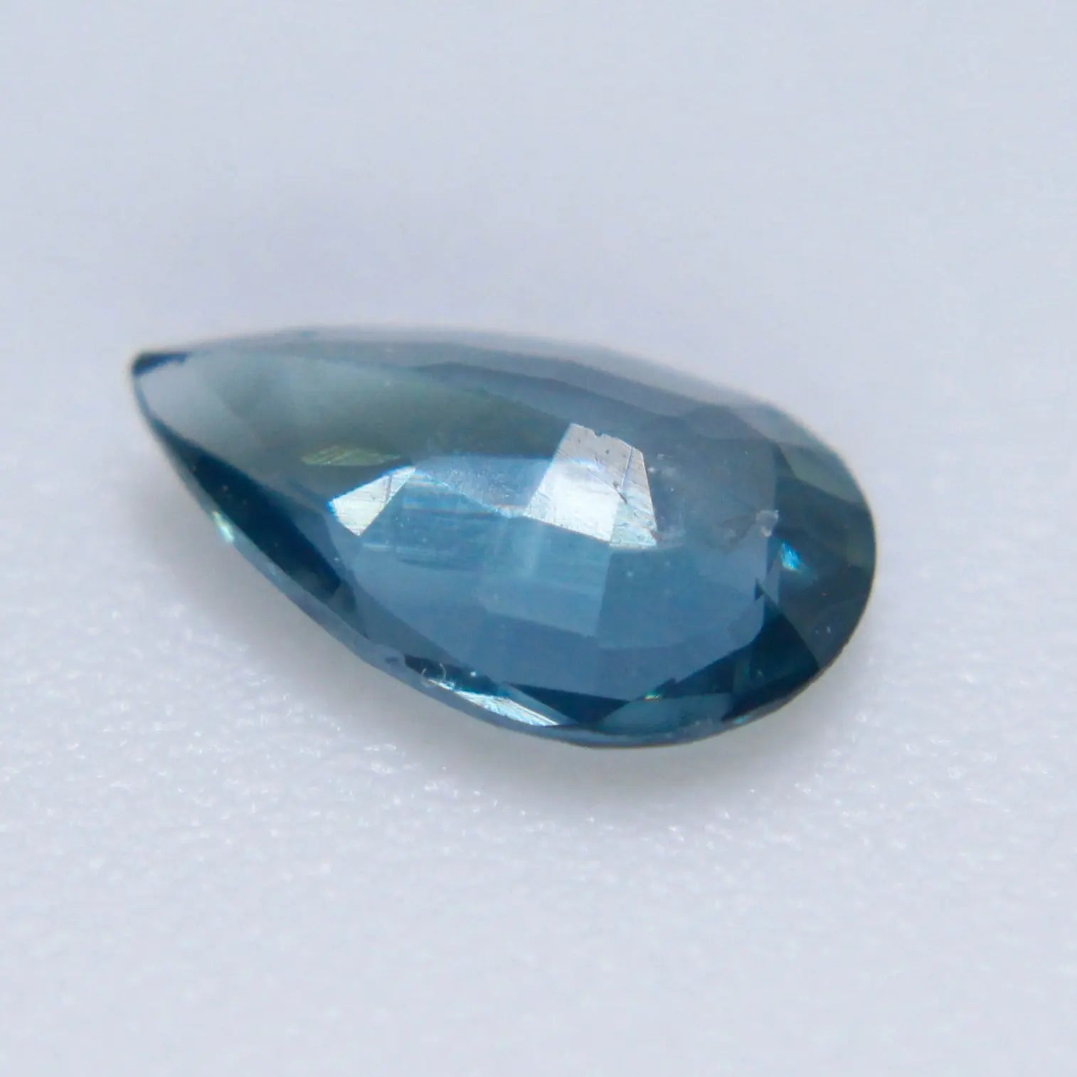 Natural Teal Sapphire - Sapphirepal