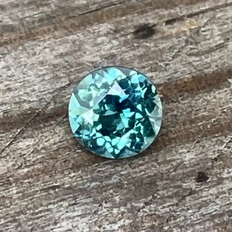 Natural Teal Sapphire - Sapphirepal