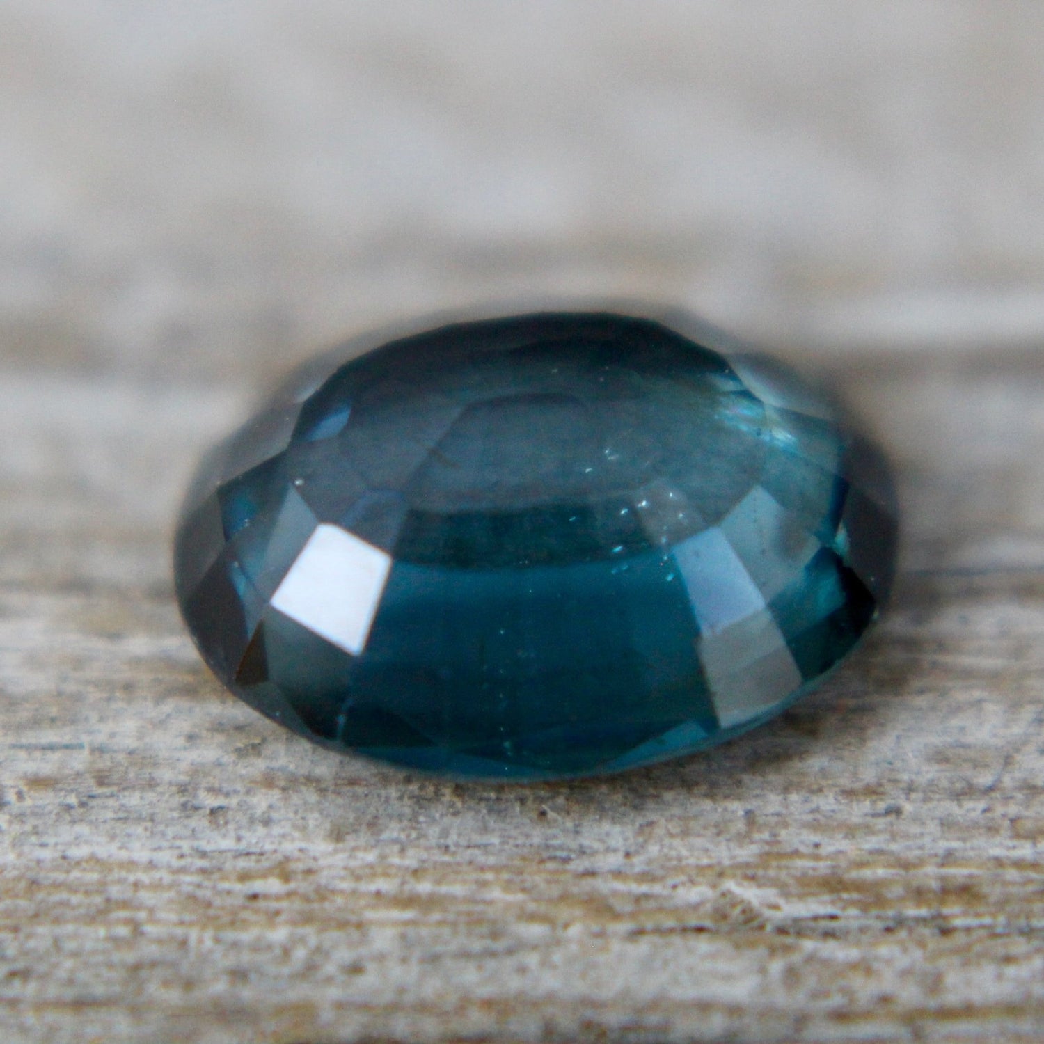Natural Teal Sapphire - Sapphirepal