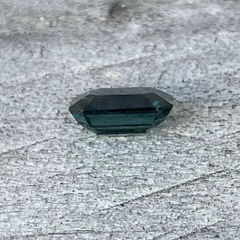 Natural Teal Sapphire - Sapphirepal