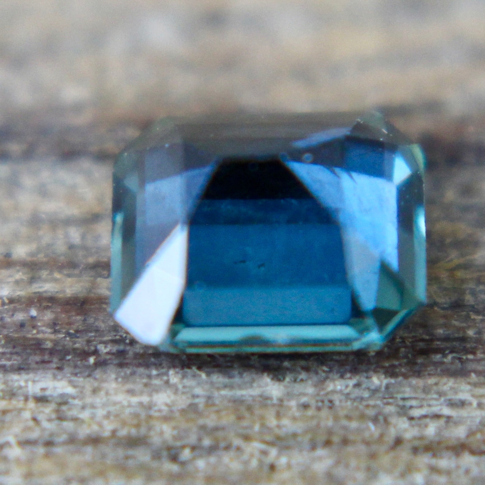 Natural Teal Sapphire - Sapphirepal