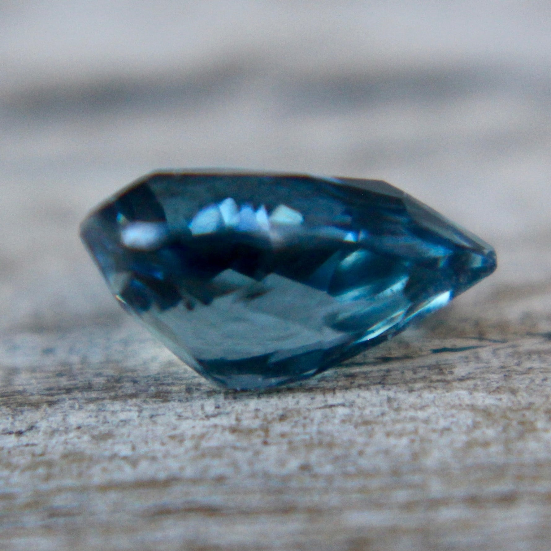 Natural Teal Sapphire - Sapphirepal