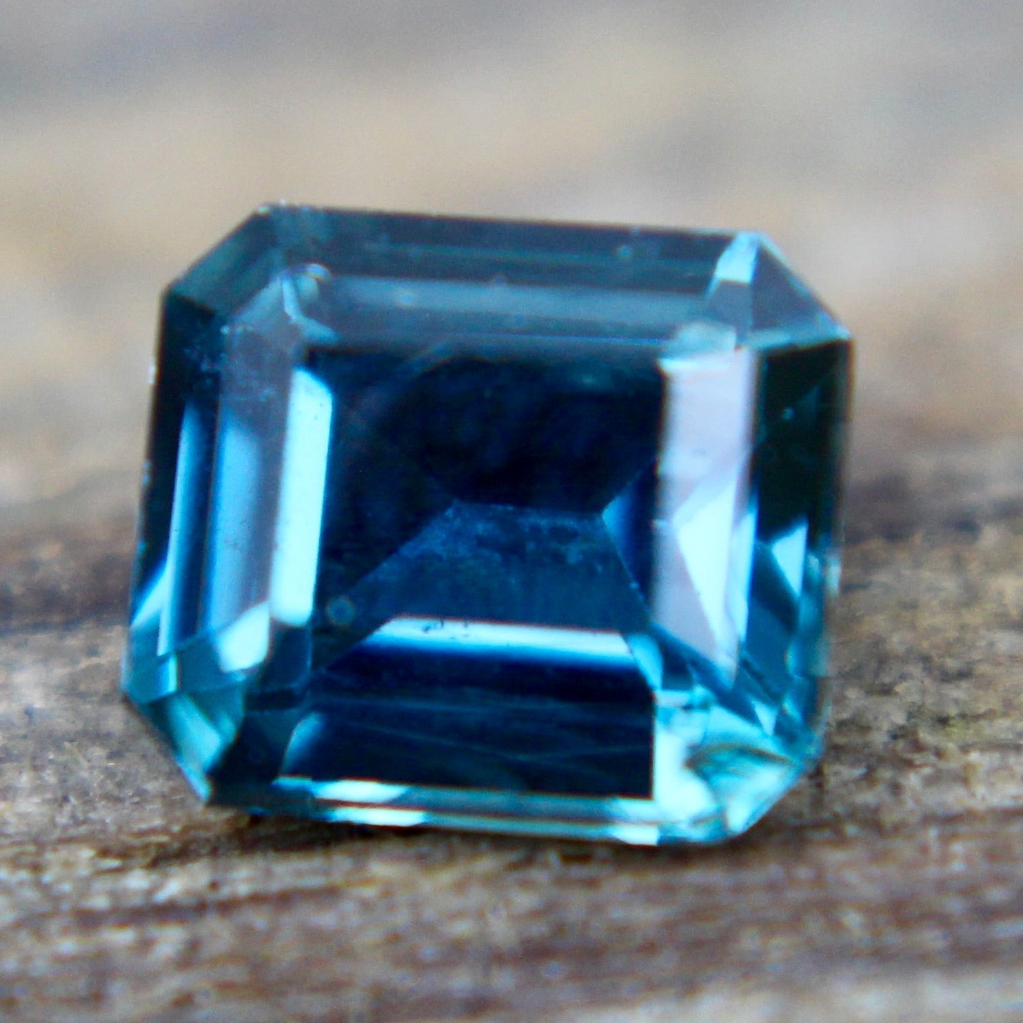 Natural Teal Sapphire - Sapphirepal