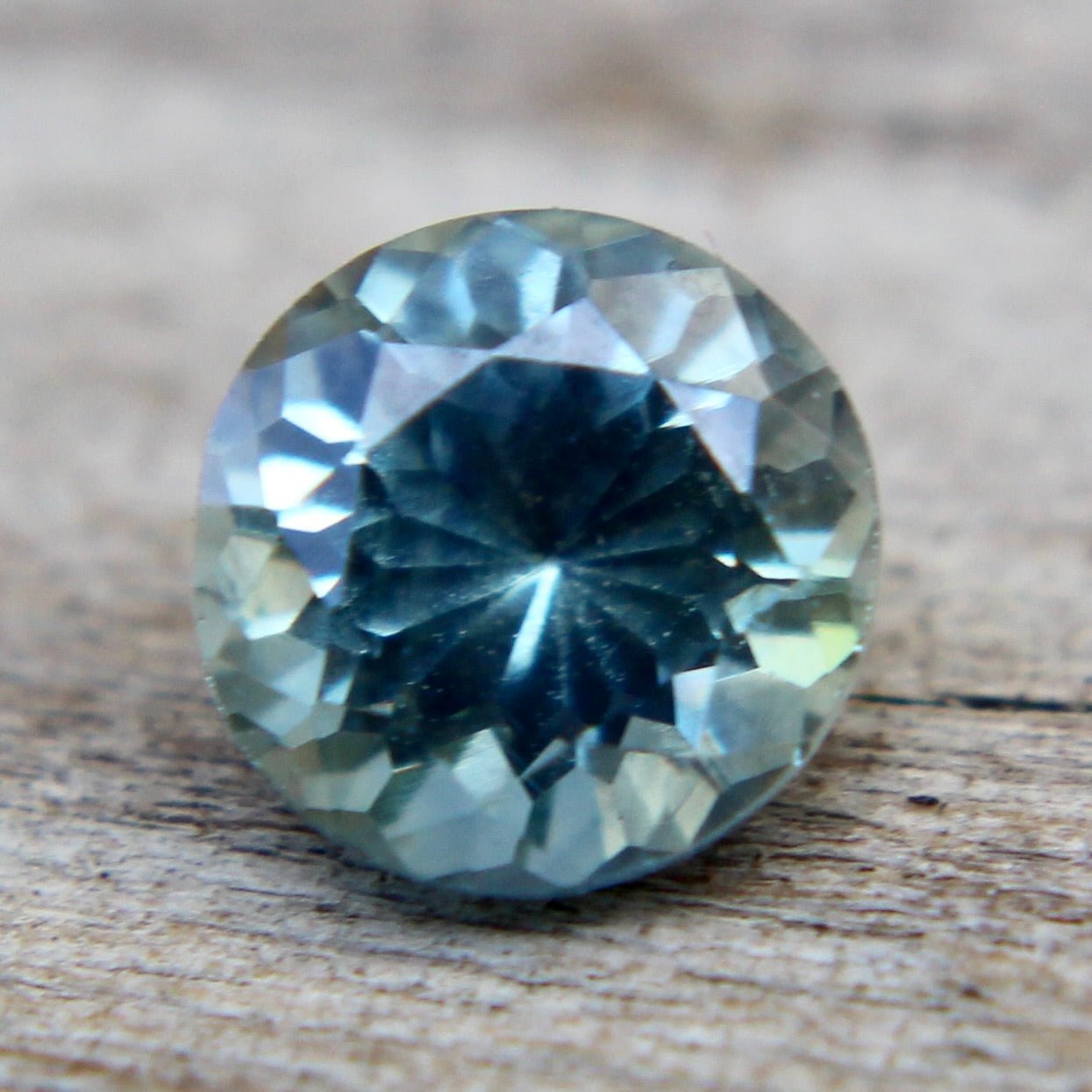 Natural Teal Sapphire - Sapphirepal