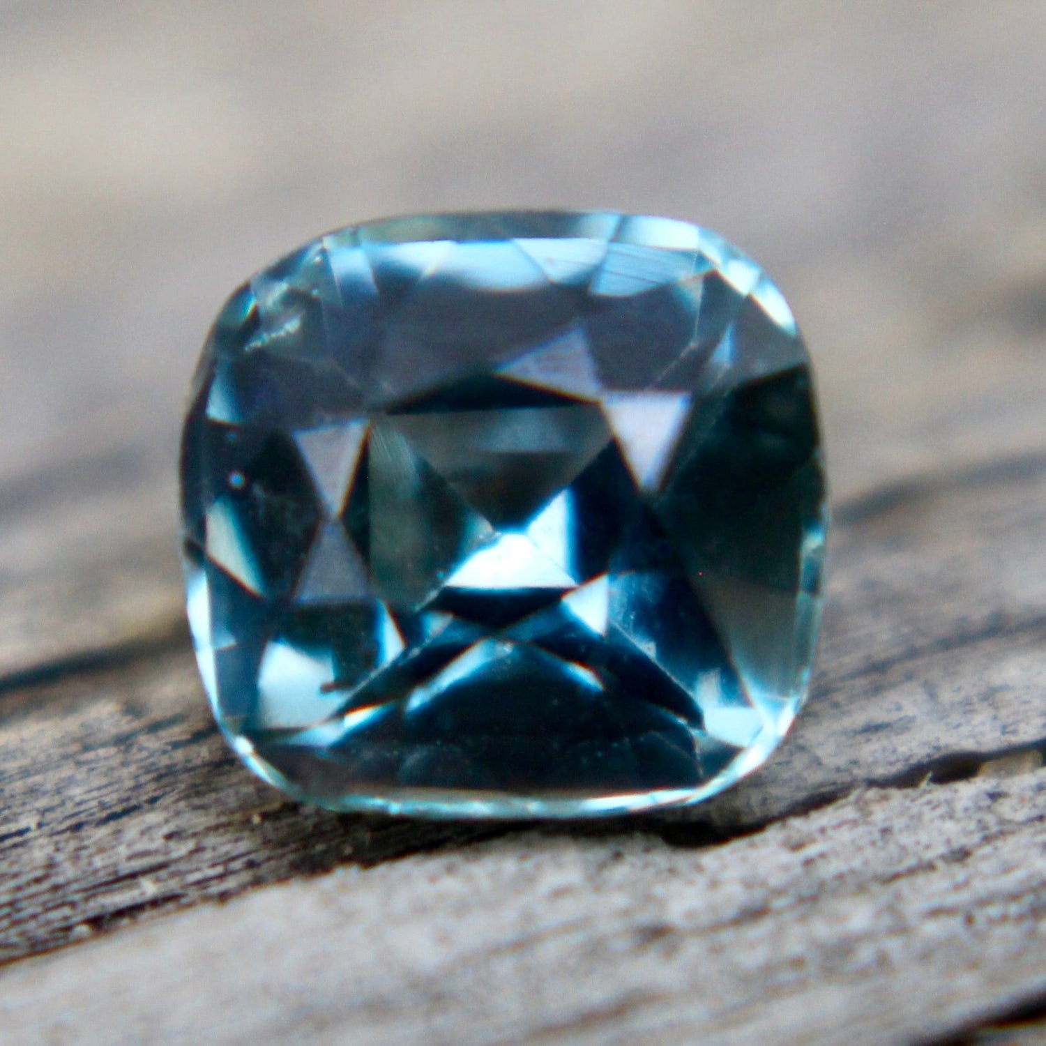 Natural Teal Sapphire 0.80ct Cushion Cut - Australian Gemstones
- Sapphire Pal