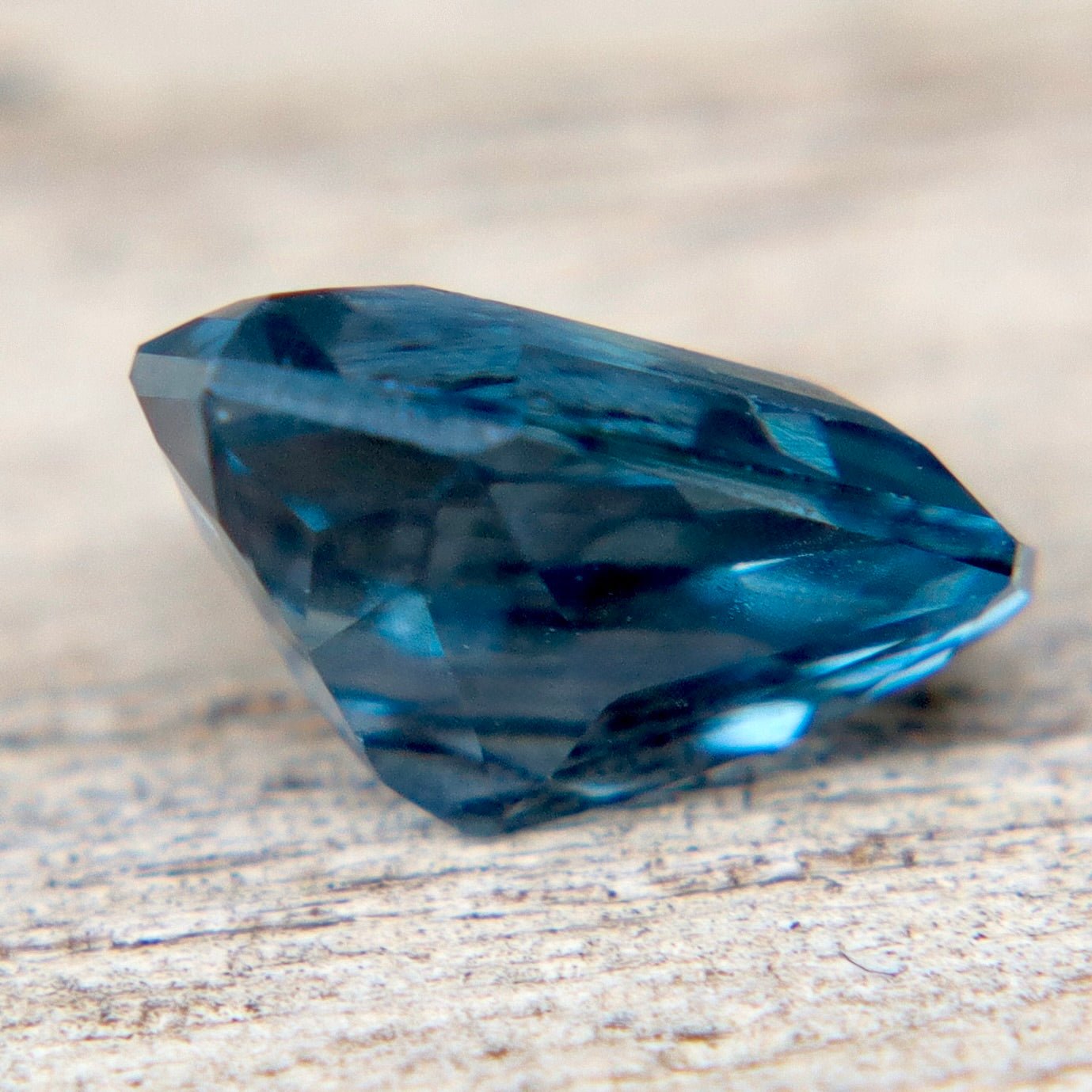 Natural Teal Spinel (1.23ct) Freeform Cut – Untreated Ceylon Gem - Sapphirepal