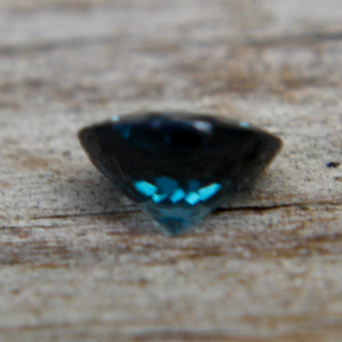 Natural Teal Spinel - Sapphirepal