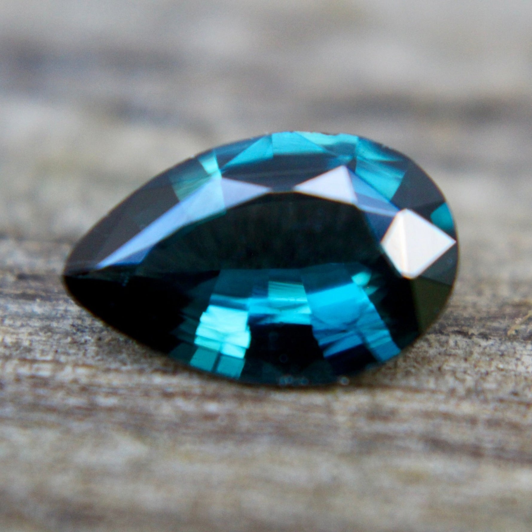 Natural Teal Spinel - Sapphirepal