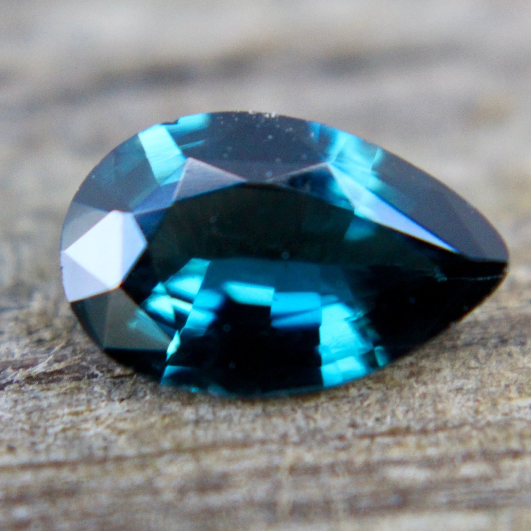 Natural Teal Spinel - Sapphirepal