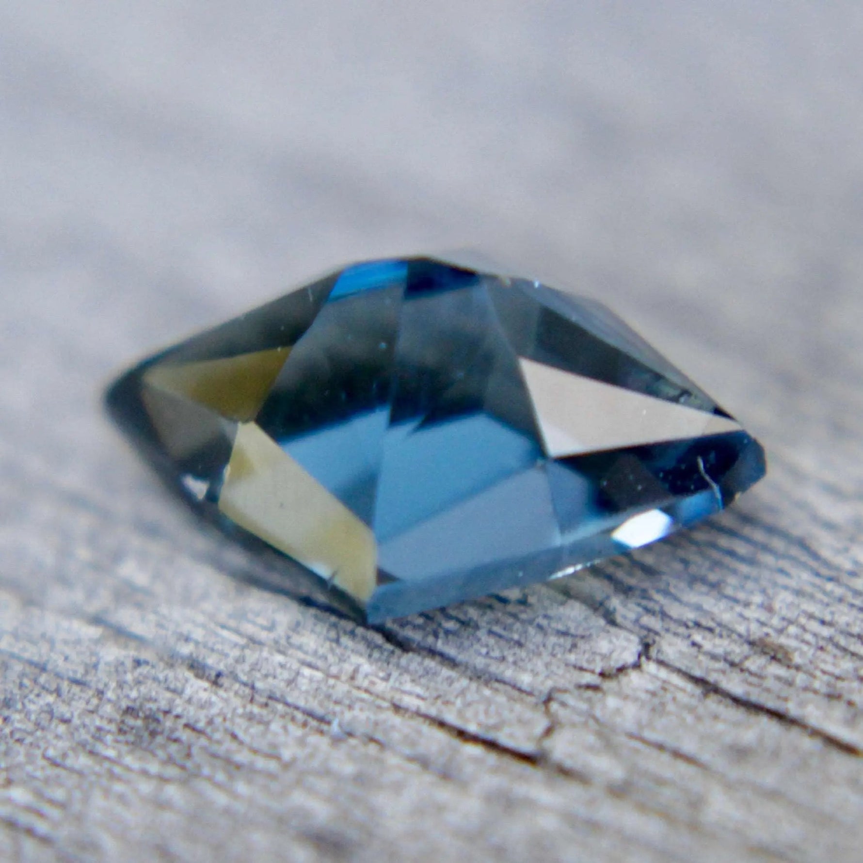 Natural Teal Spinel - Sapphirepal