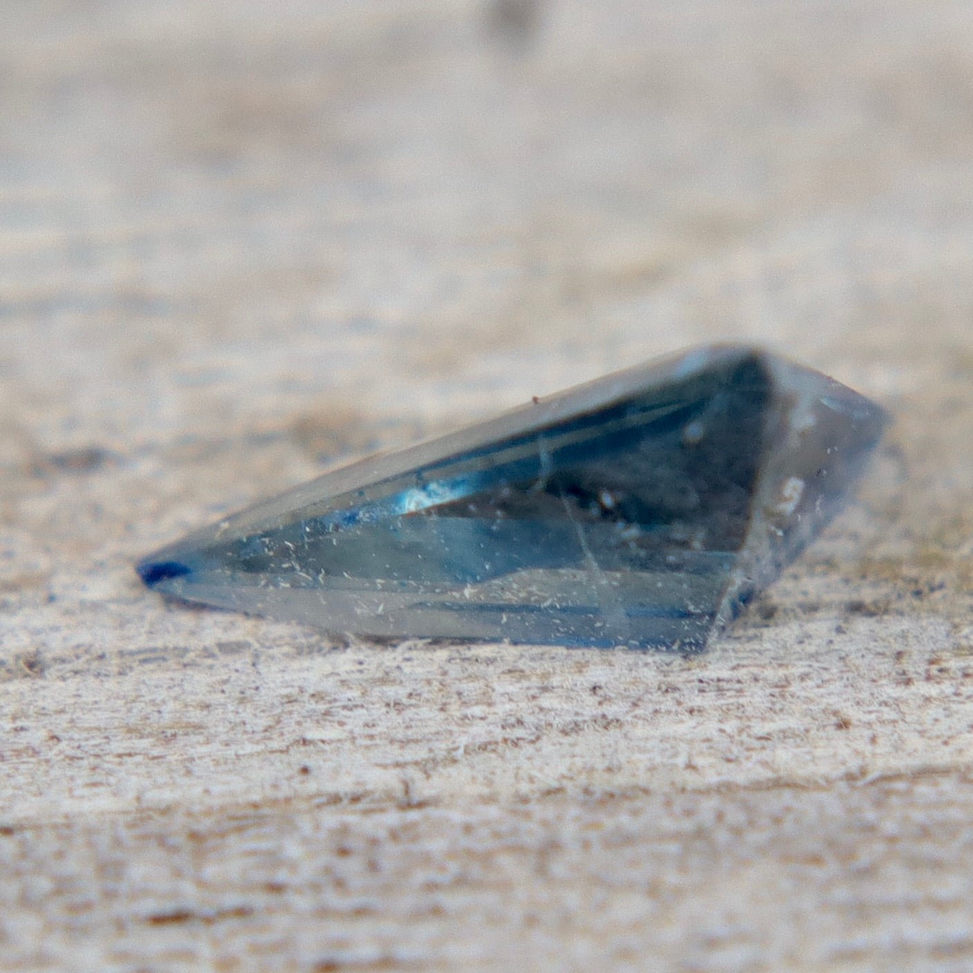 Natural Tri - Coloured Sapphire – 1.18 Carat Oval Cut | Unheated | Madagascar - Sapphirepal