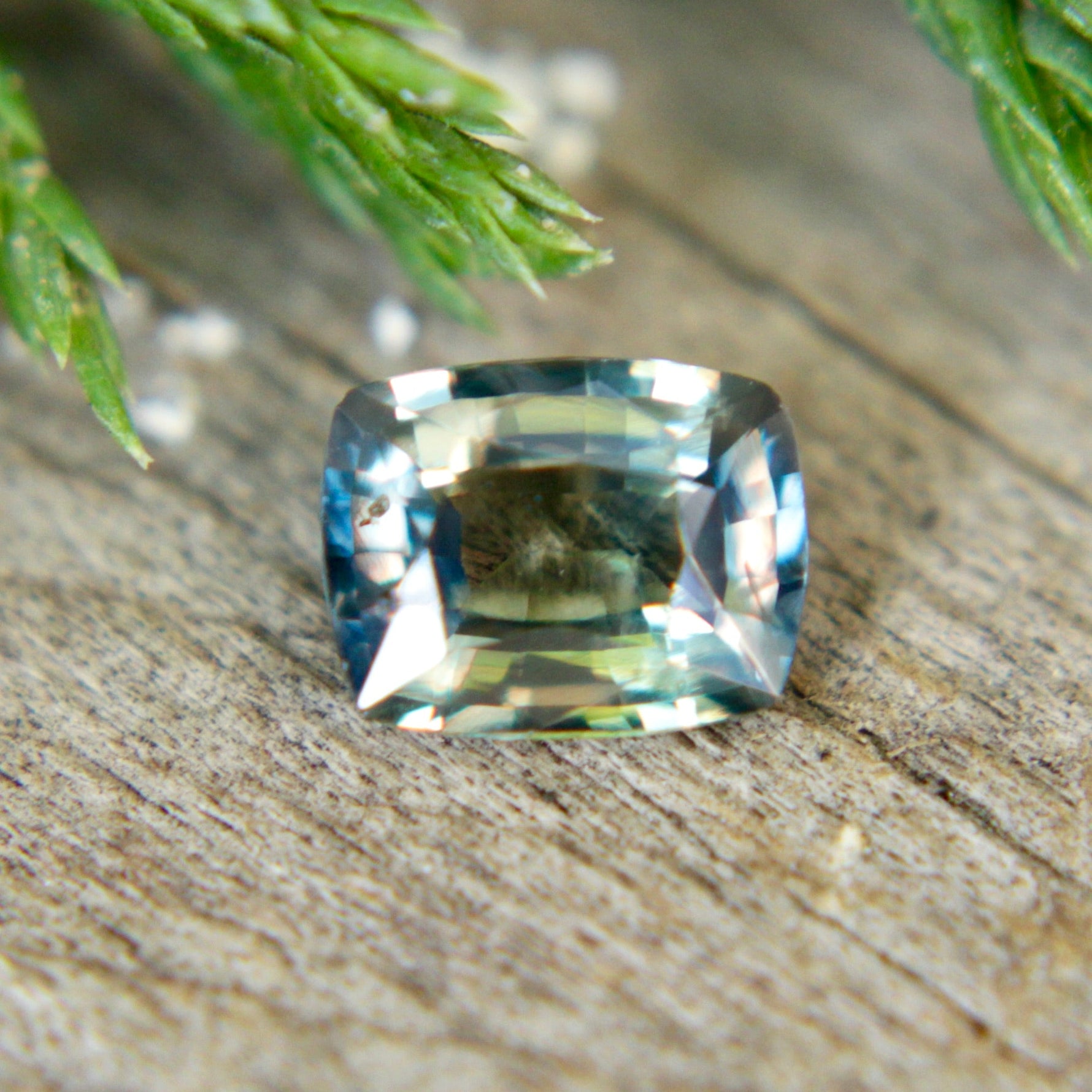 Natural Tri Coloured Sapphire - Sapphirepal