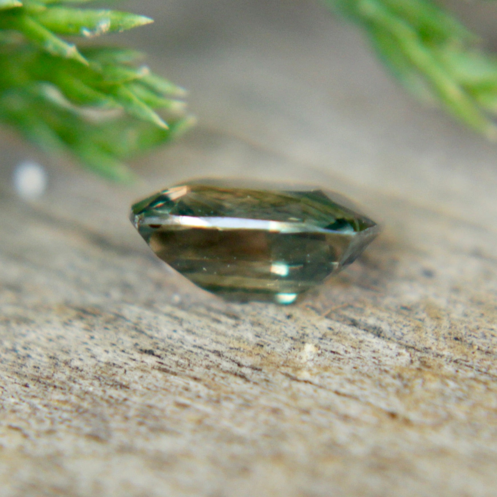 Natural Tri Coloured Sapphire - Sapphirepal