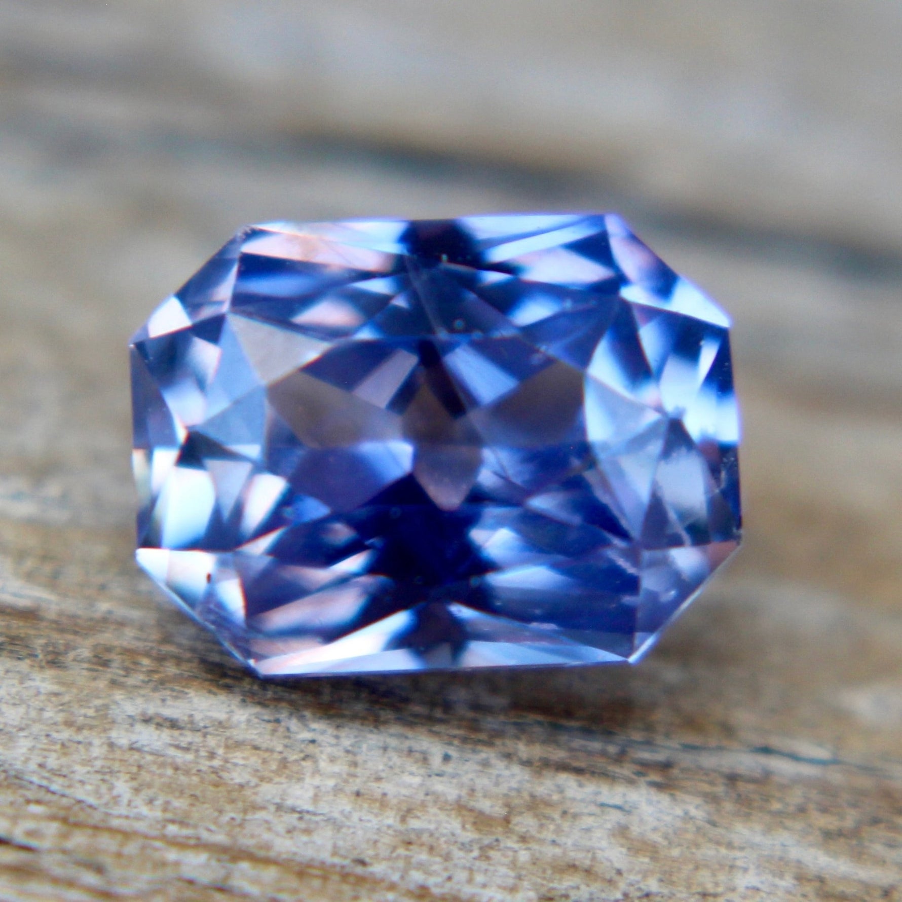 Natural Violet Sapphire - Sapphirepal