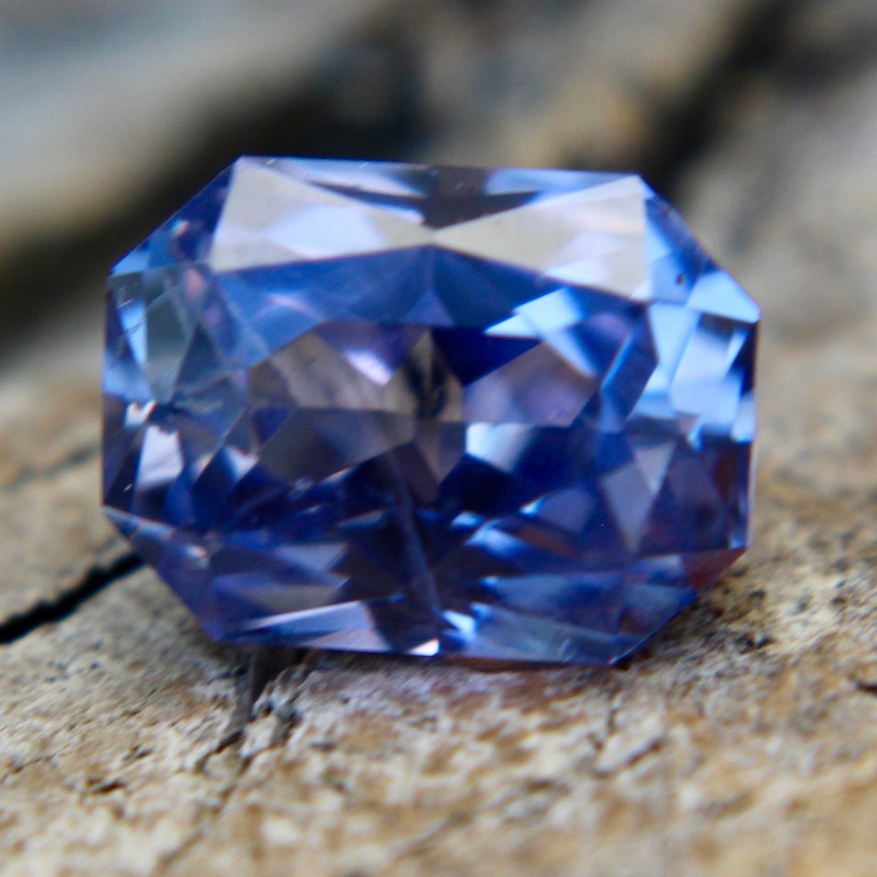 Natural Violet Sapphire - Sapphirepal