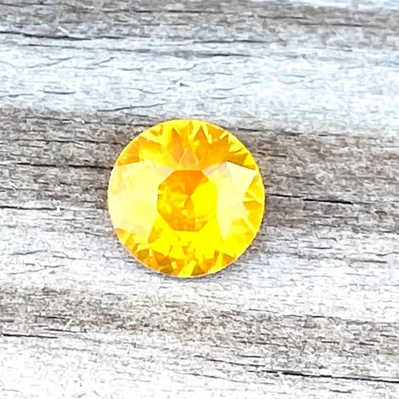 Natural Vivid Yellow Sapphire - Sapphirepal
