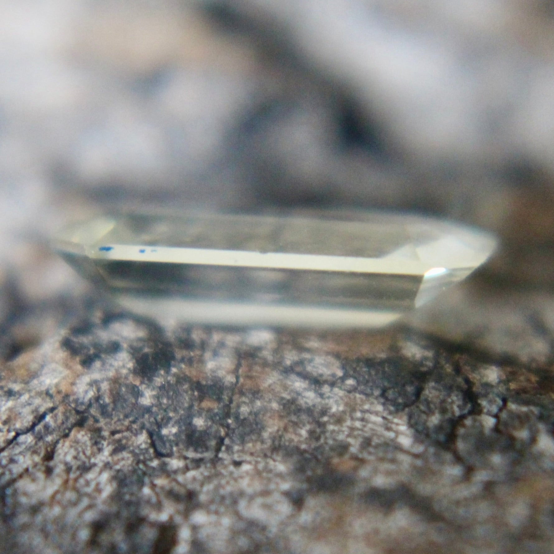 Natural White Sapphire With Slight Yellow - Sapphirepal