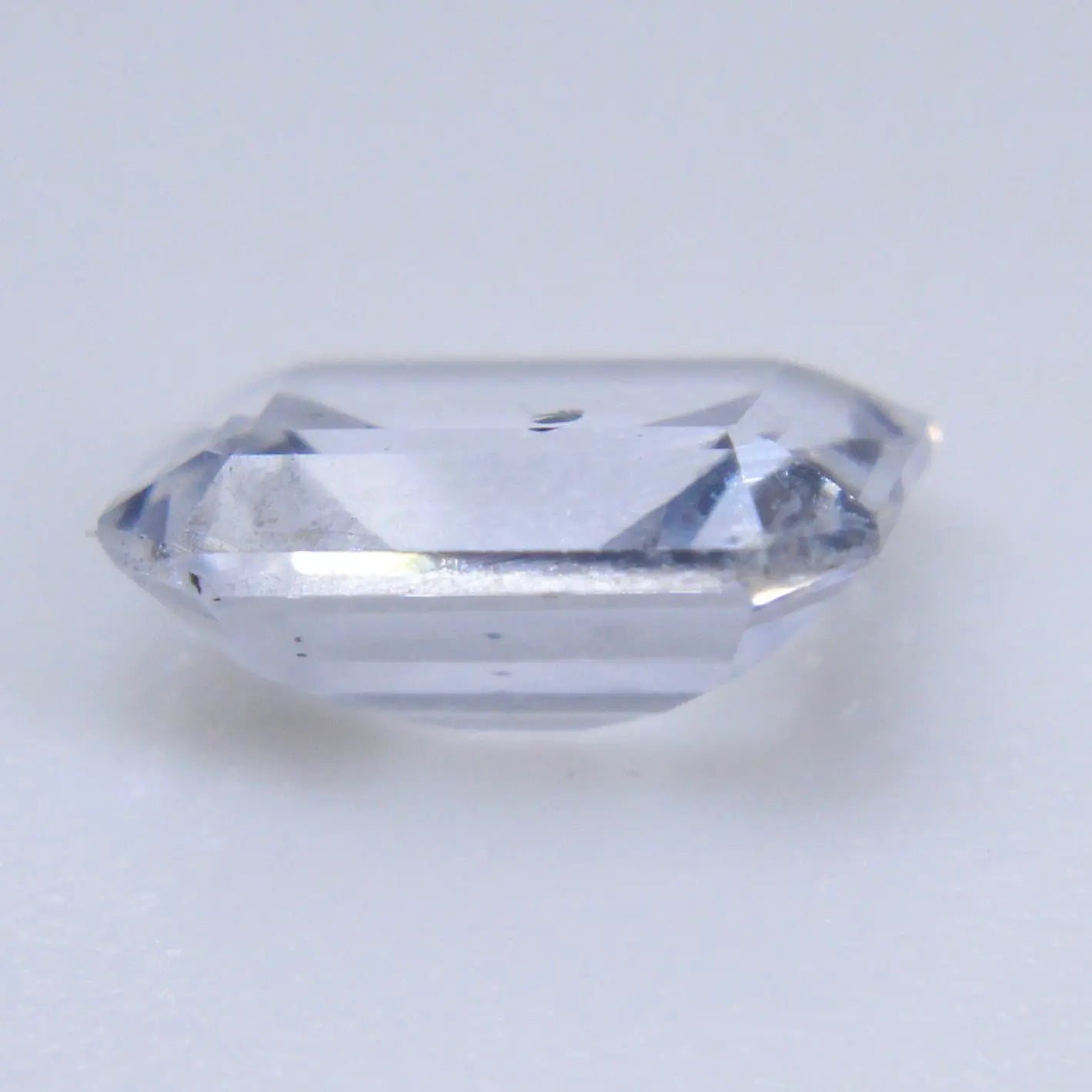 Natural White Sapphire - Sapphirepal