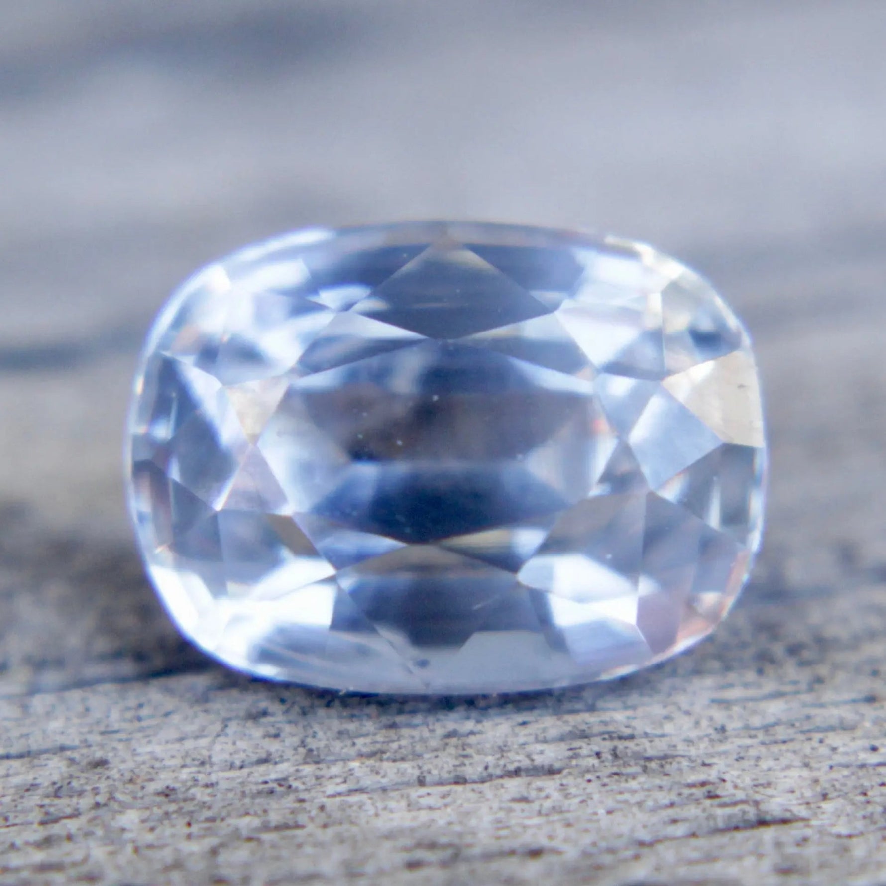 Natural White Sapphire - Sapphirepal