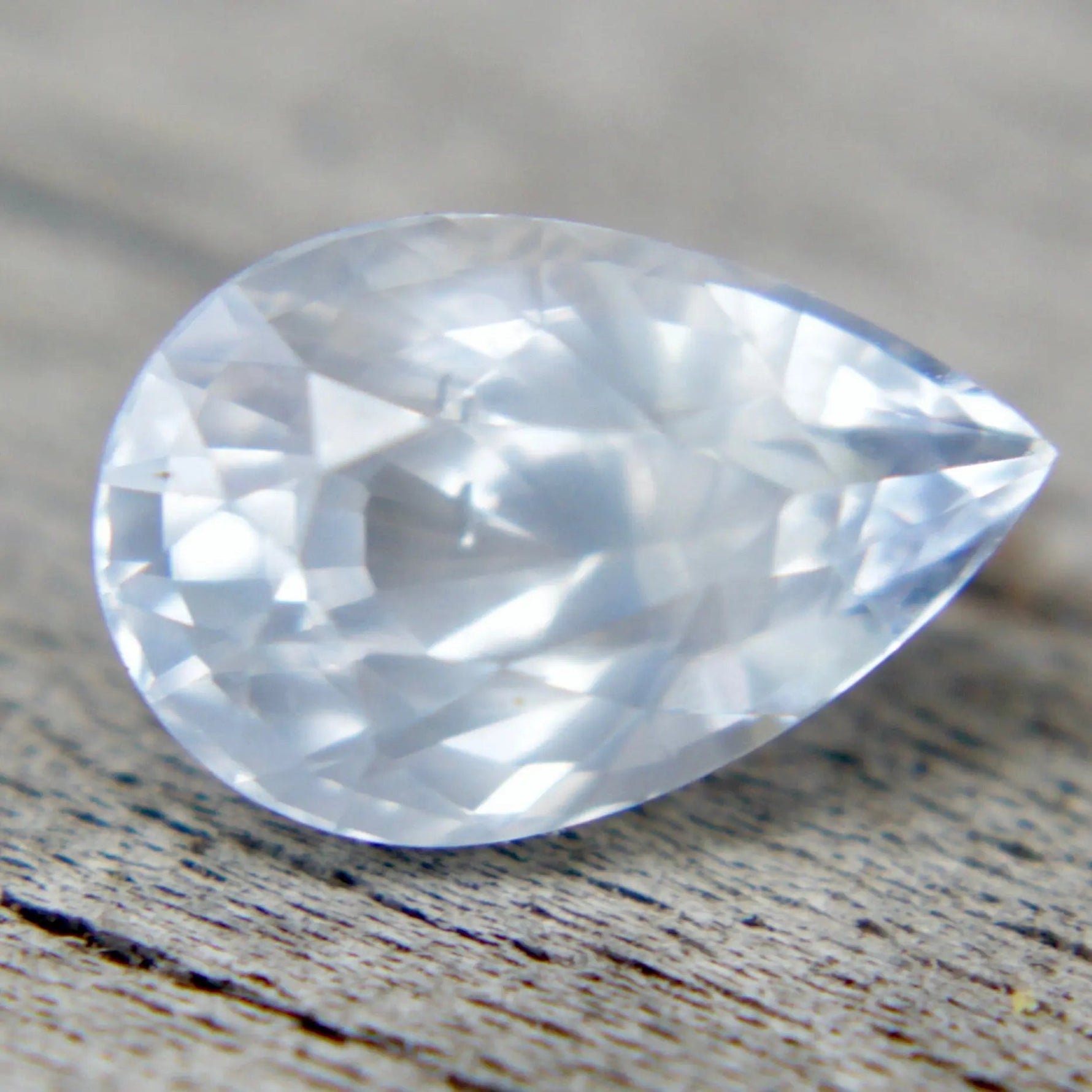 Natural White Sapphire - Sapphirepal
