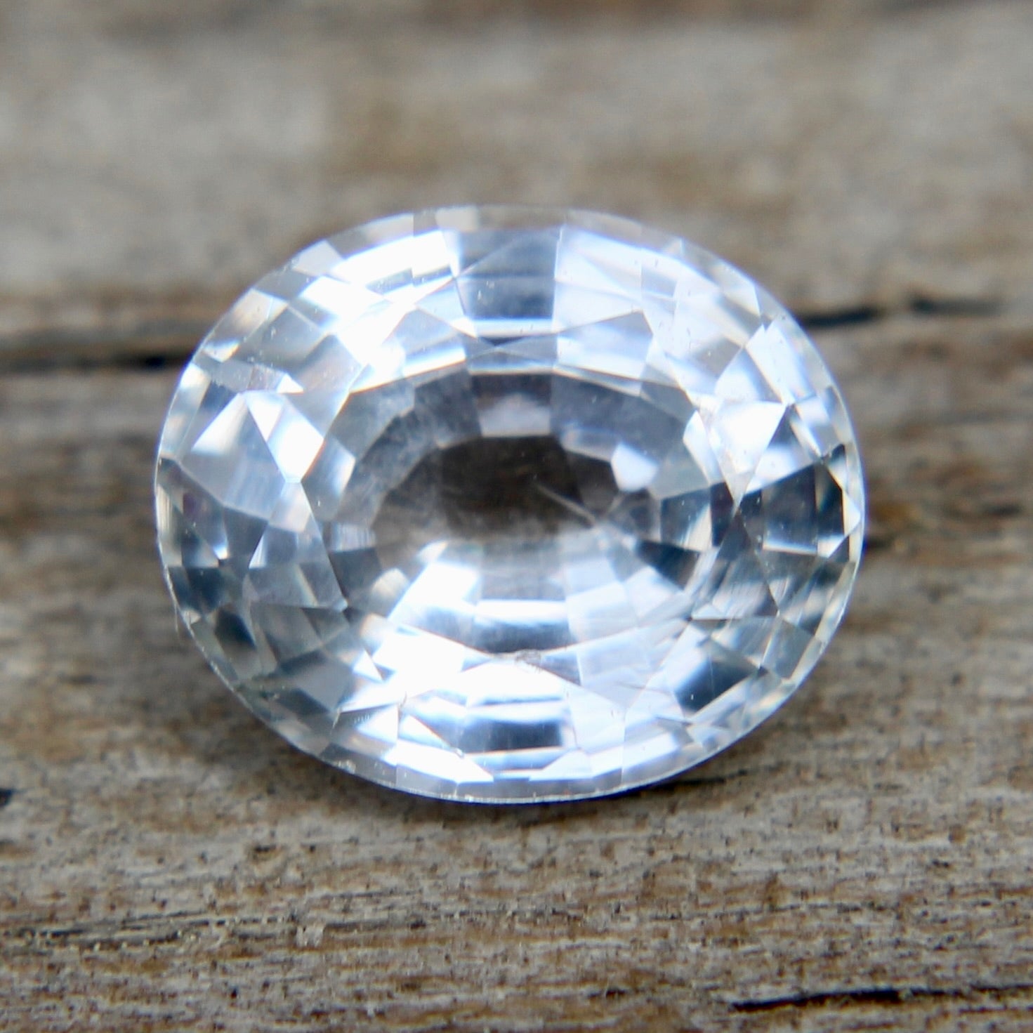 Natural White Sapphire - Sapphirepal