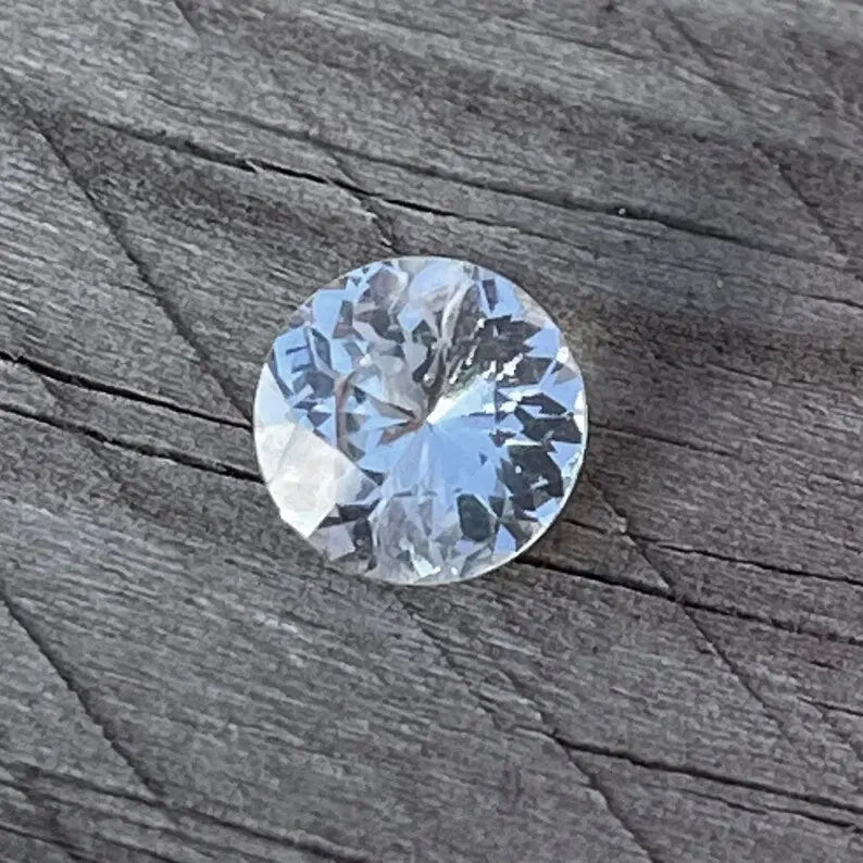 Natural White Sapphire - Sapphirepal