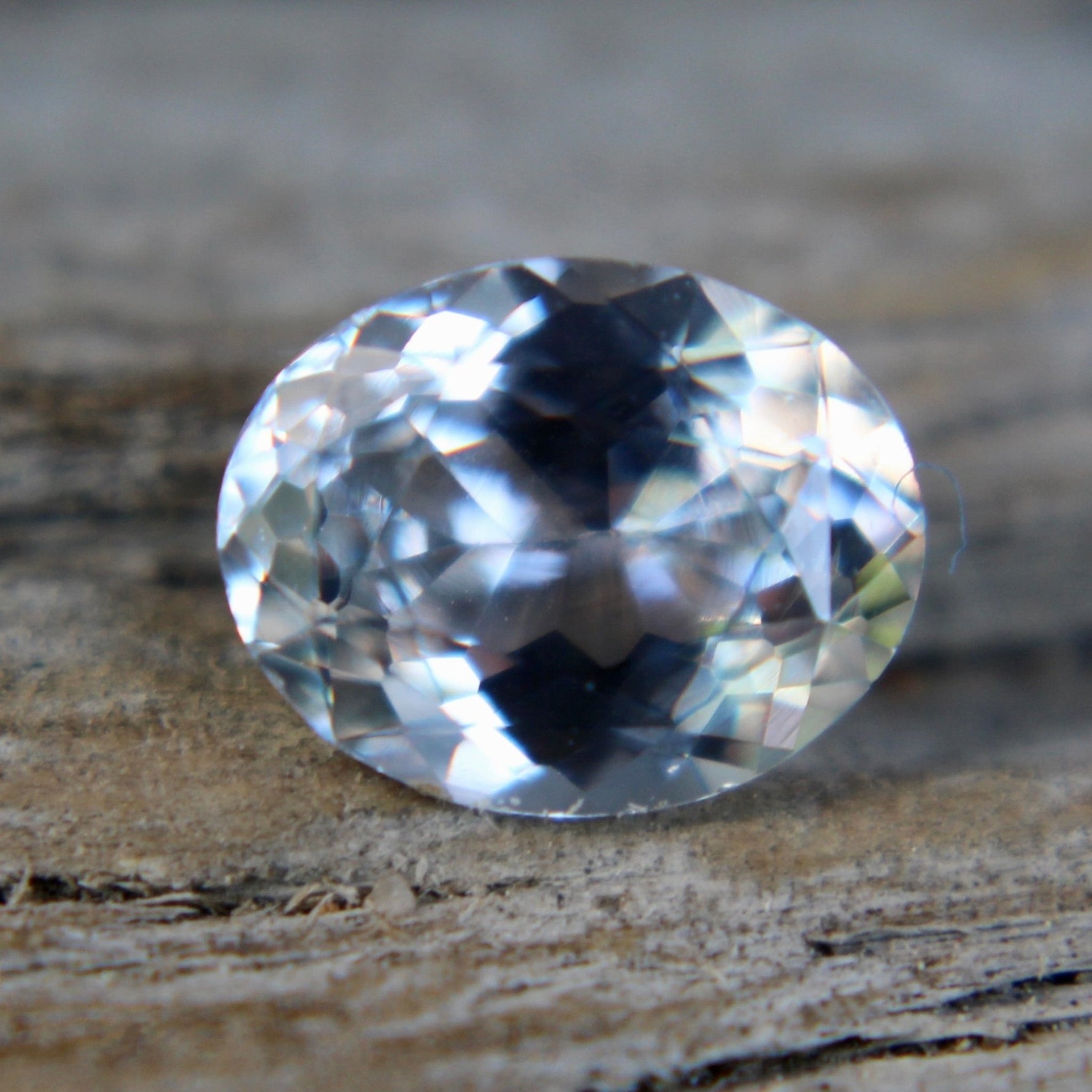 Natural White Sapphire - Sapphirepal