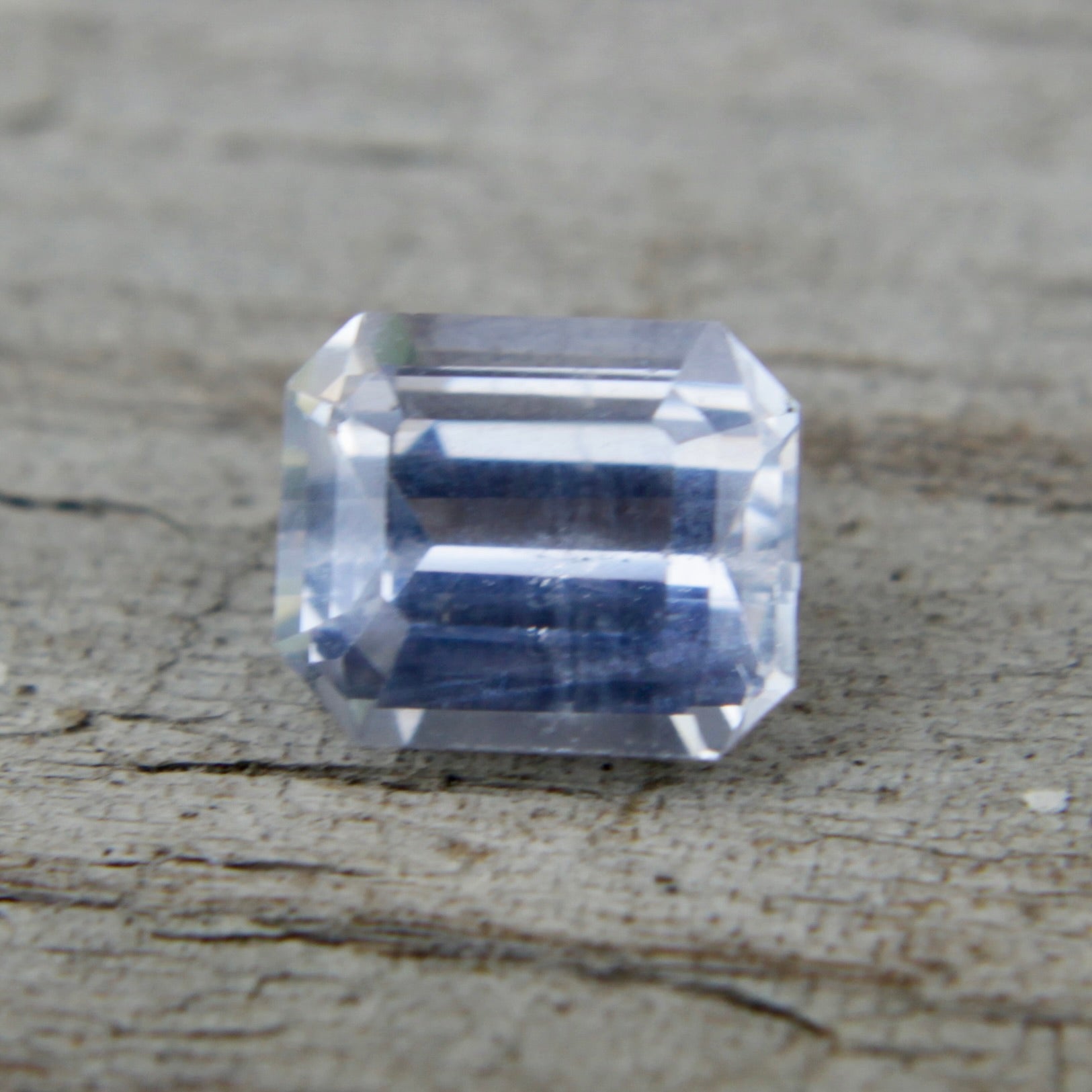 Natural White Sapphire - Sapphirepal