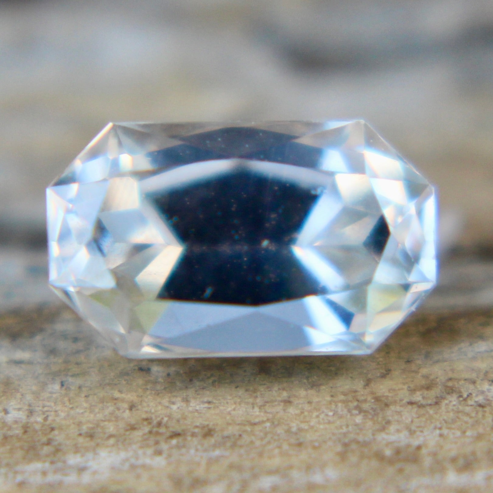Natural White Sapphire - Sapphirepal