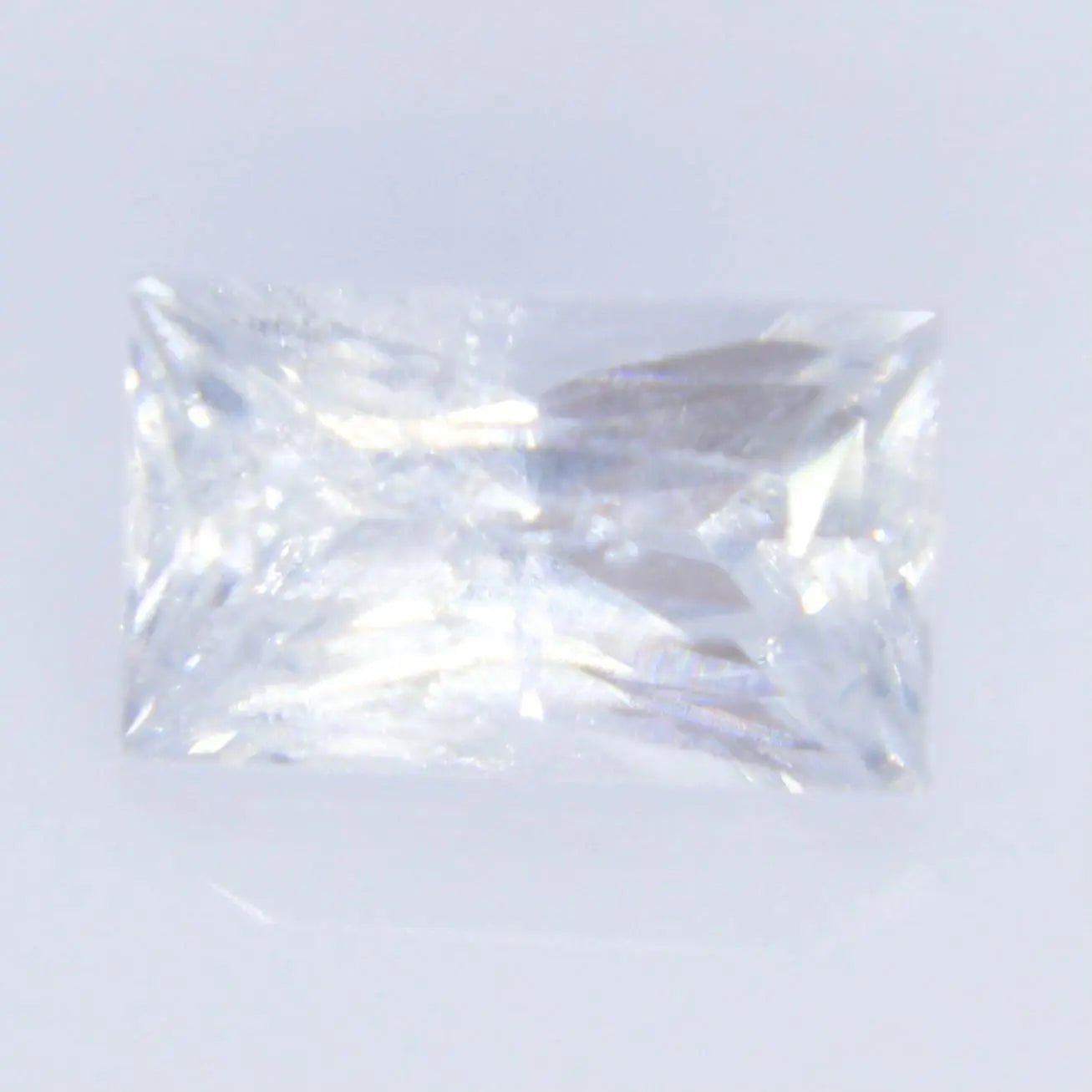Natural White Sapphire - Sapphirepal
