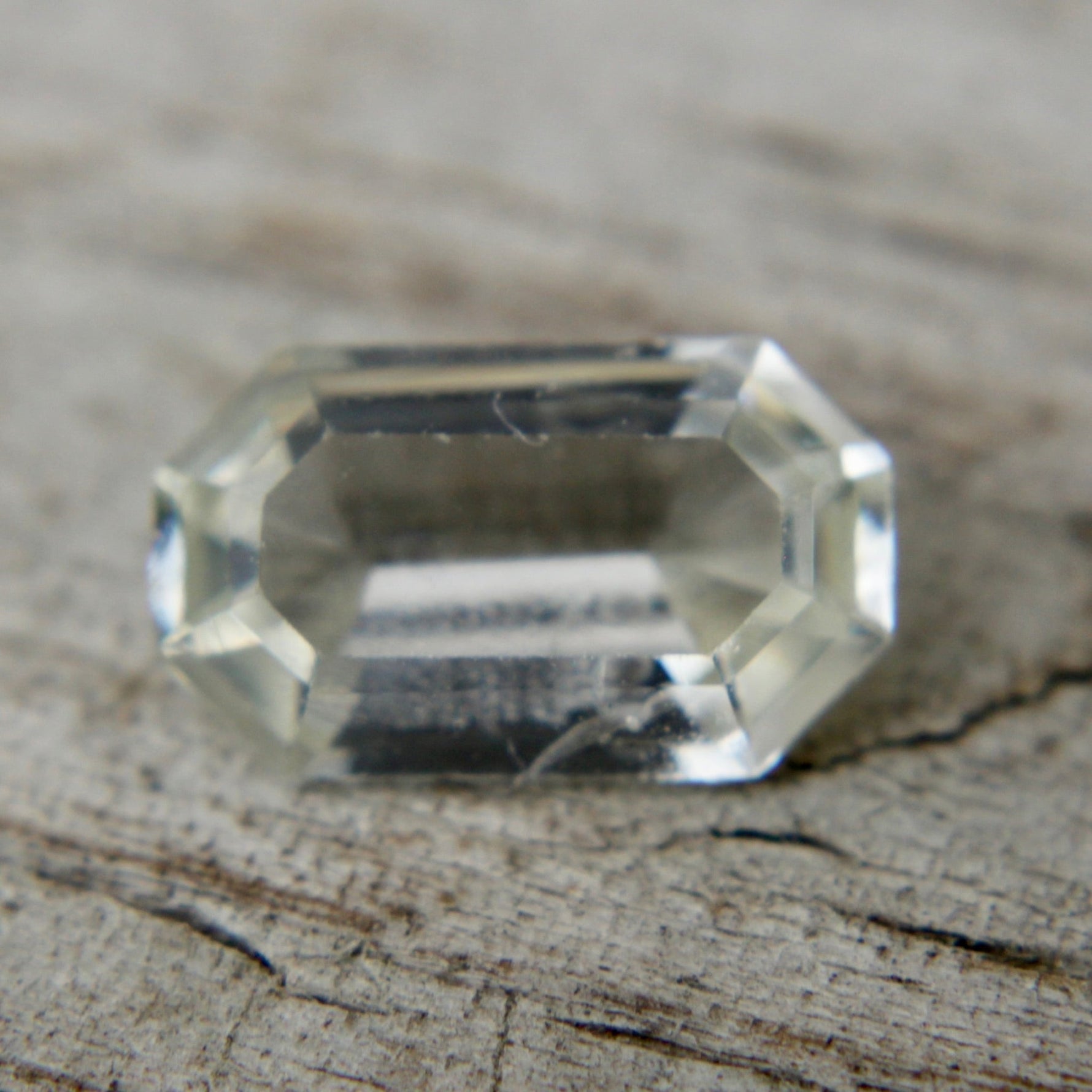 Natural White Sapphire - Sapphirepal