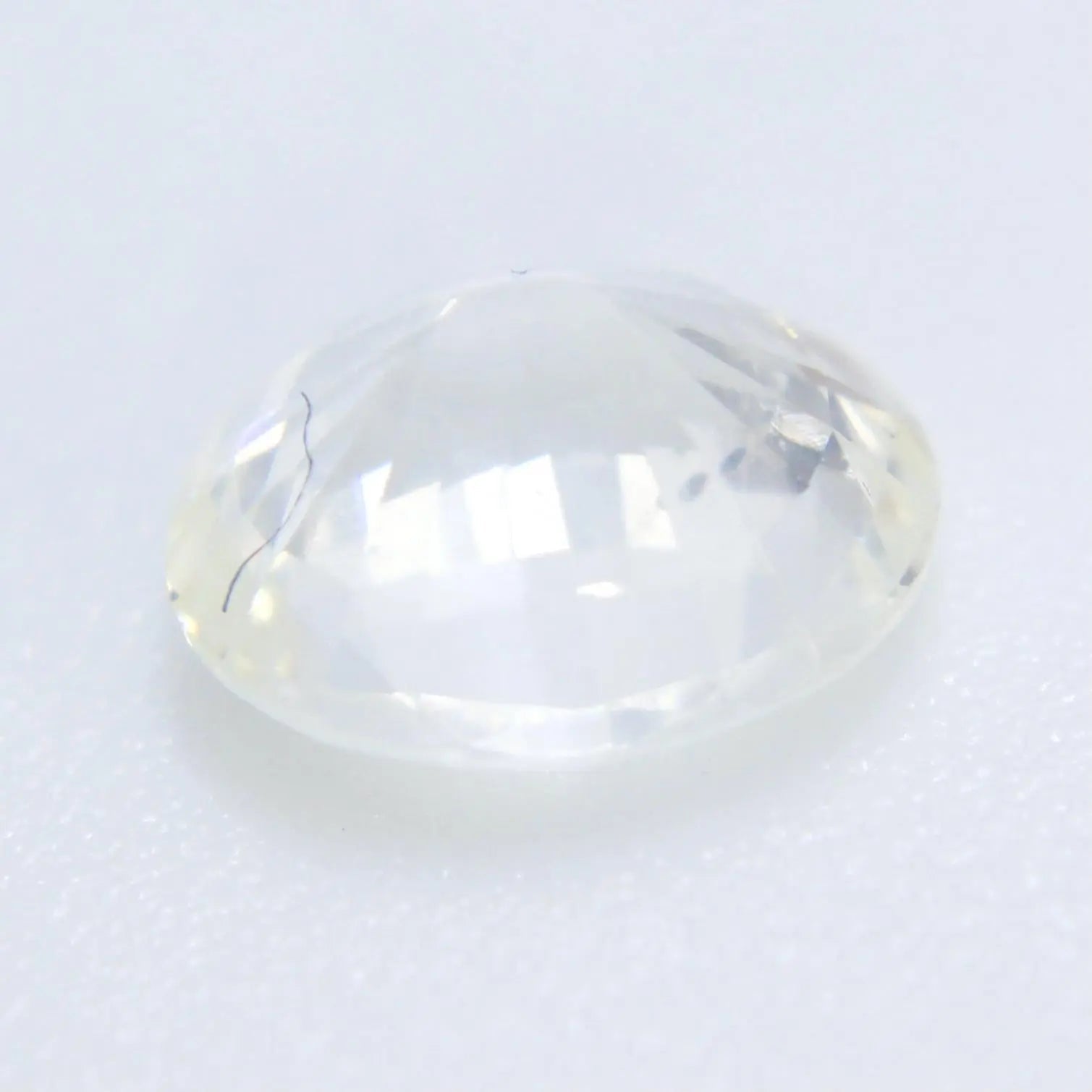 Natural White Sapphire - Sapphirepal