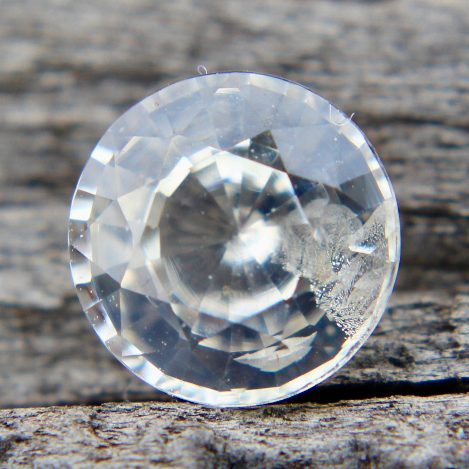 Natural White Sapphire - Sapphirepal