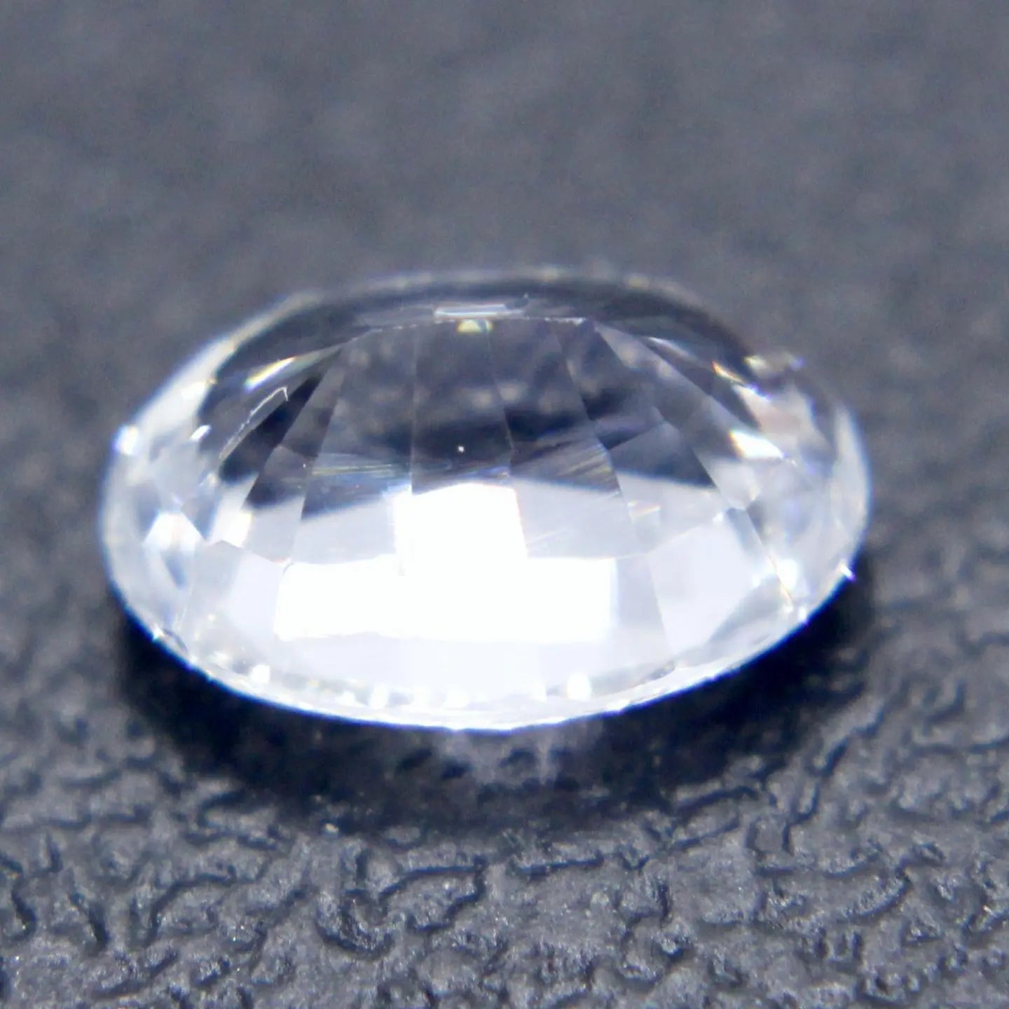 Natural White Sapphire - Sapphirepal
