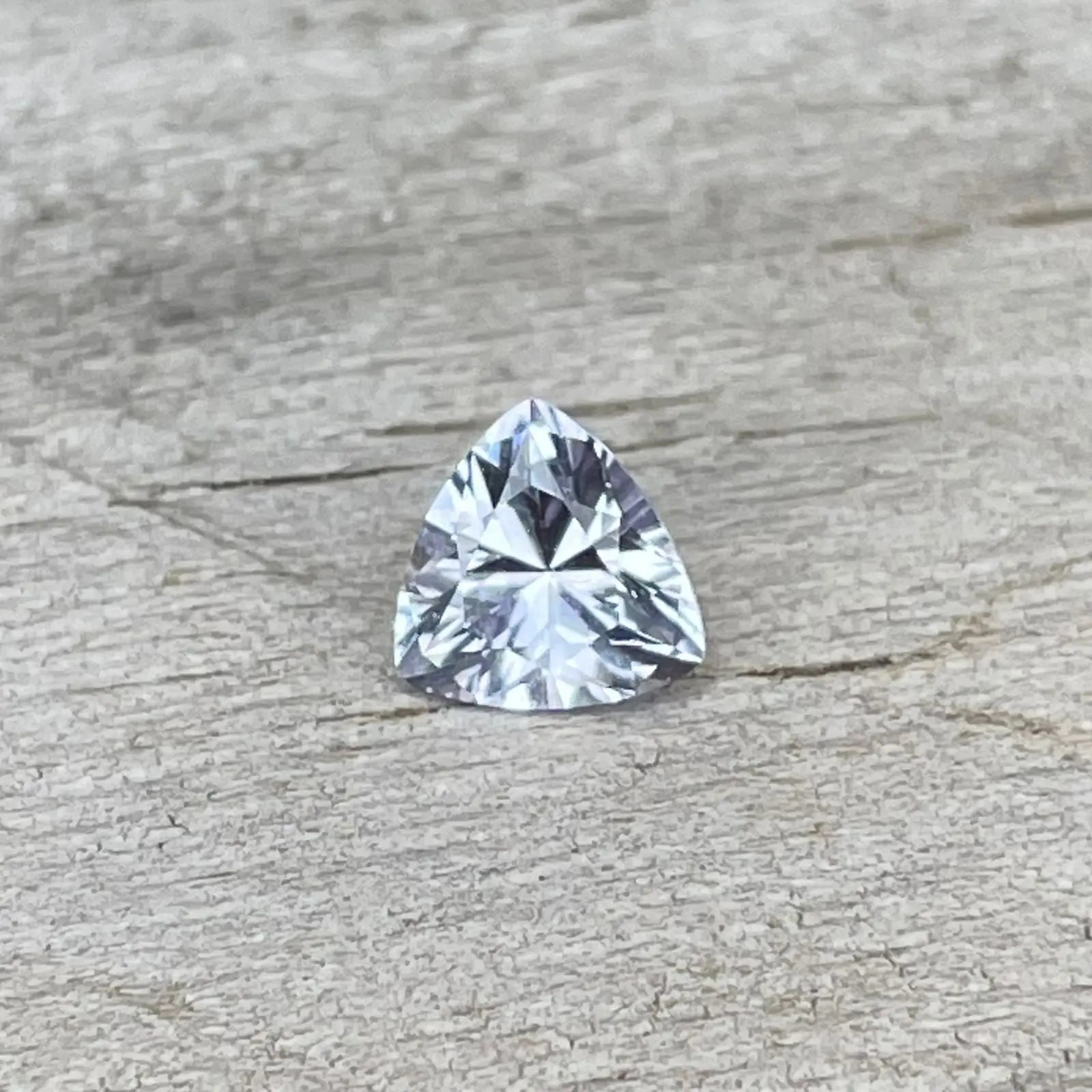 Natural White Sapphire - Sapphirepal