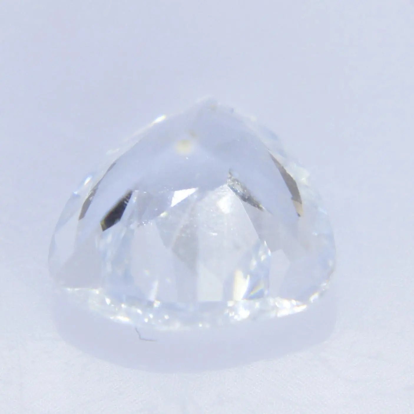 Natural White Sapphire - Sapphirepal