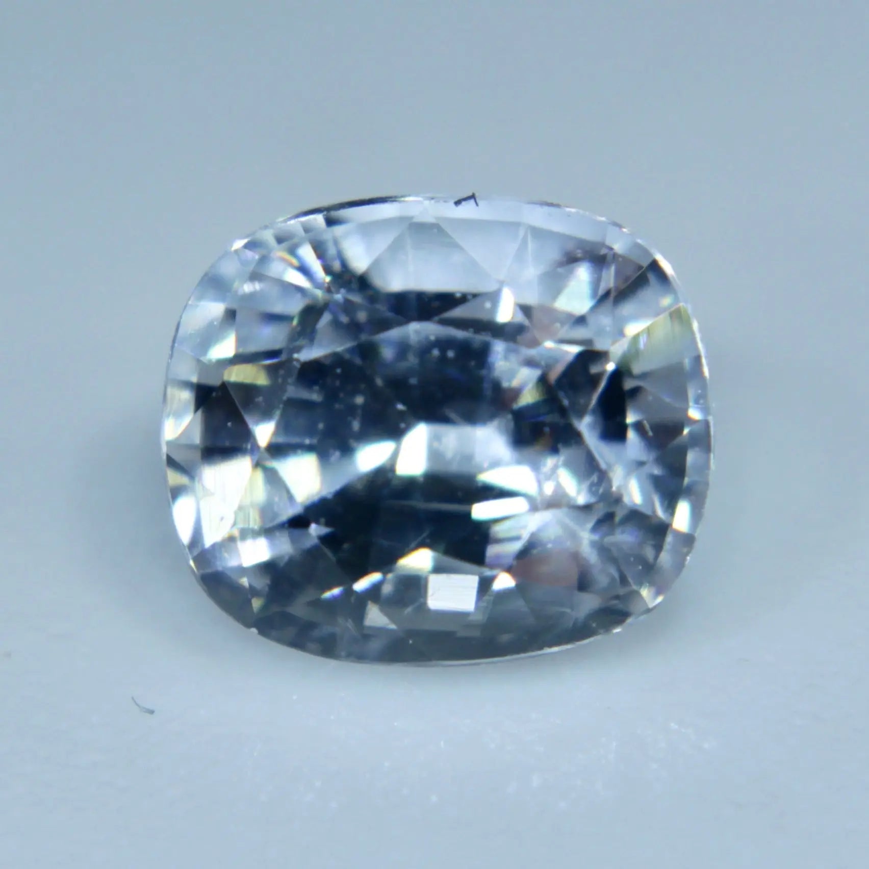 Natural White Sapphire - Sapphirepal