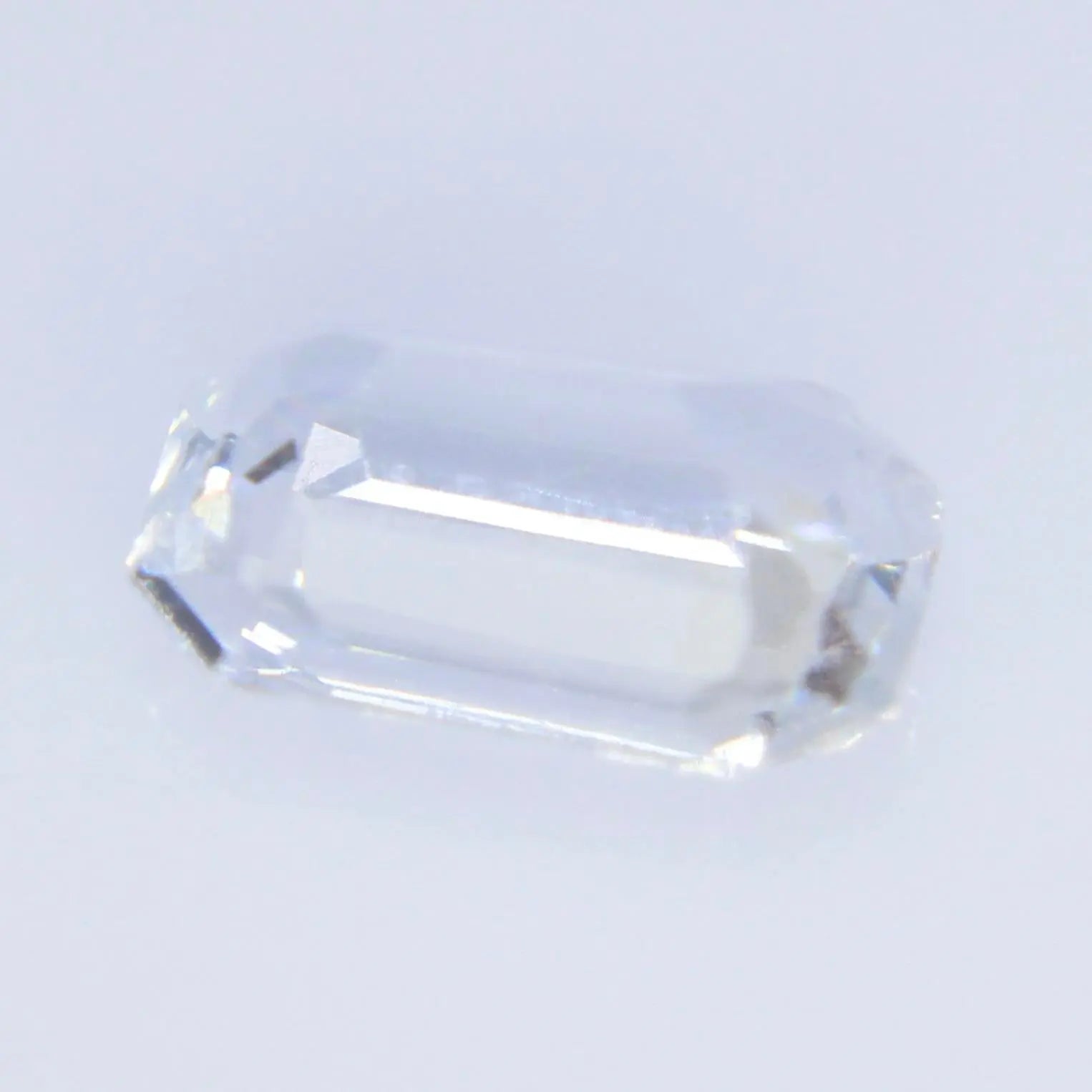 Natural White Sapphire - Sapphirepal