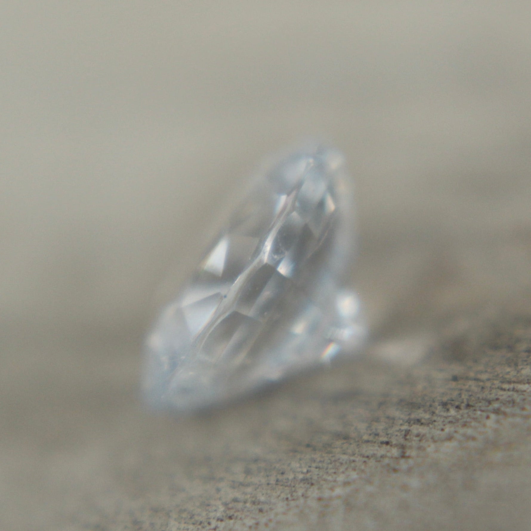 Natural White Sapphire - Sapphirepal