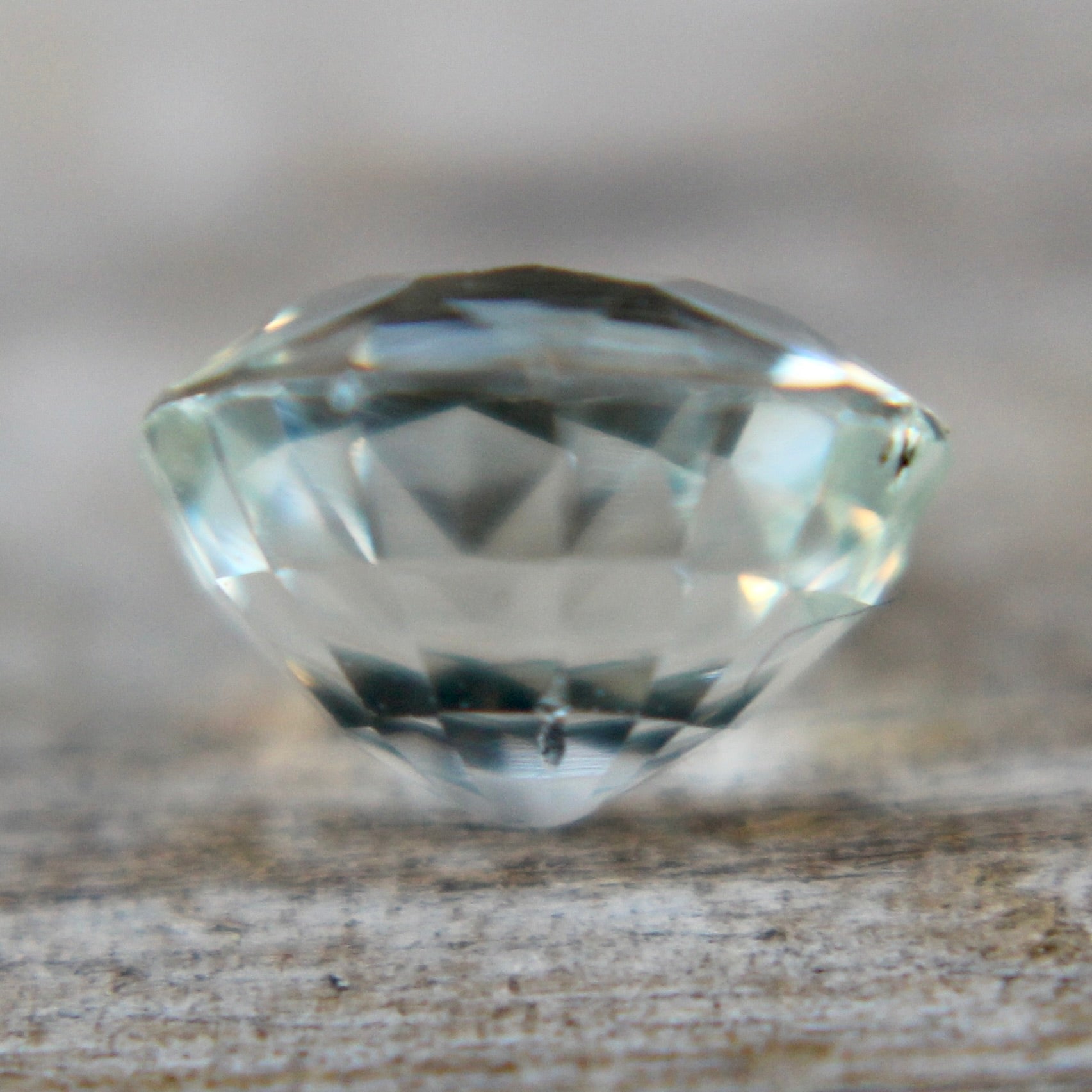 Natural White Sapphire - Sapphirepal