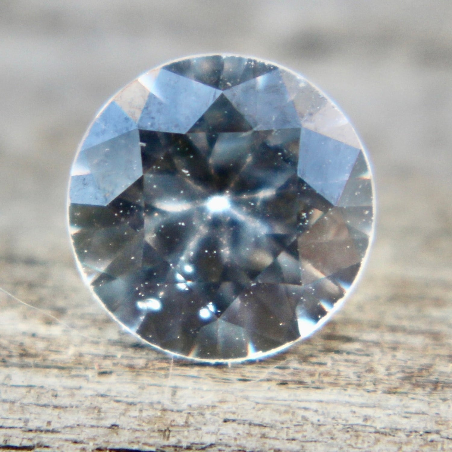 Natural White Sapphire - Sapphirepal